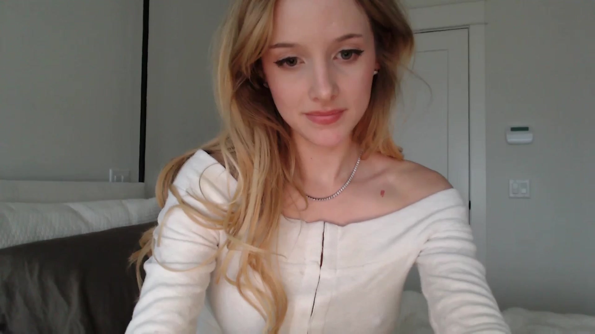 Gallery image thumbnail from TexasReed's myfreecams stream on, 01/21/2026, 23:52 image 5 of 20