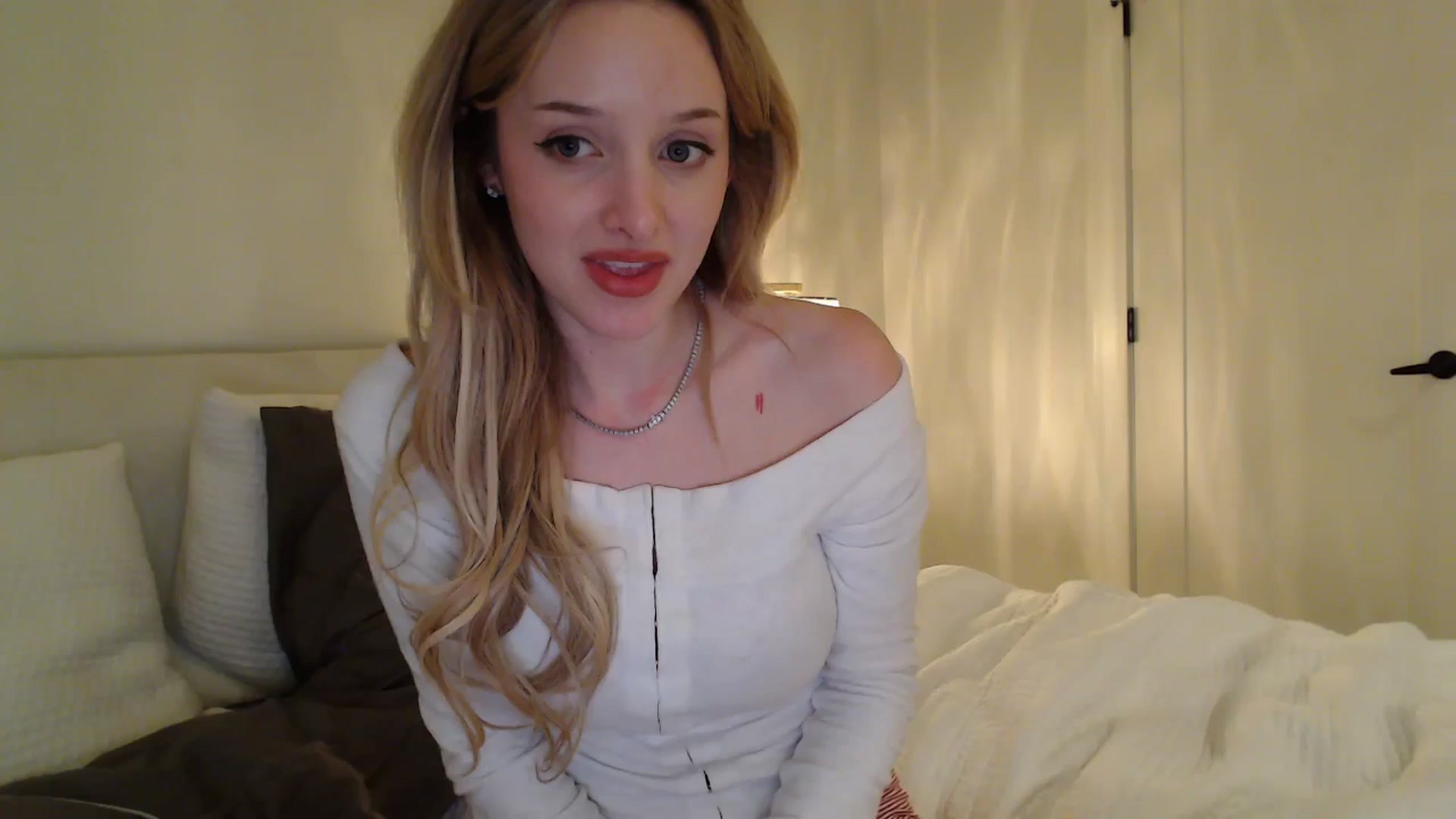 Gallery image thumbnail from TexasReed's myfreecams stream on, 01/22/2026, 08:43 image 14 of 20