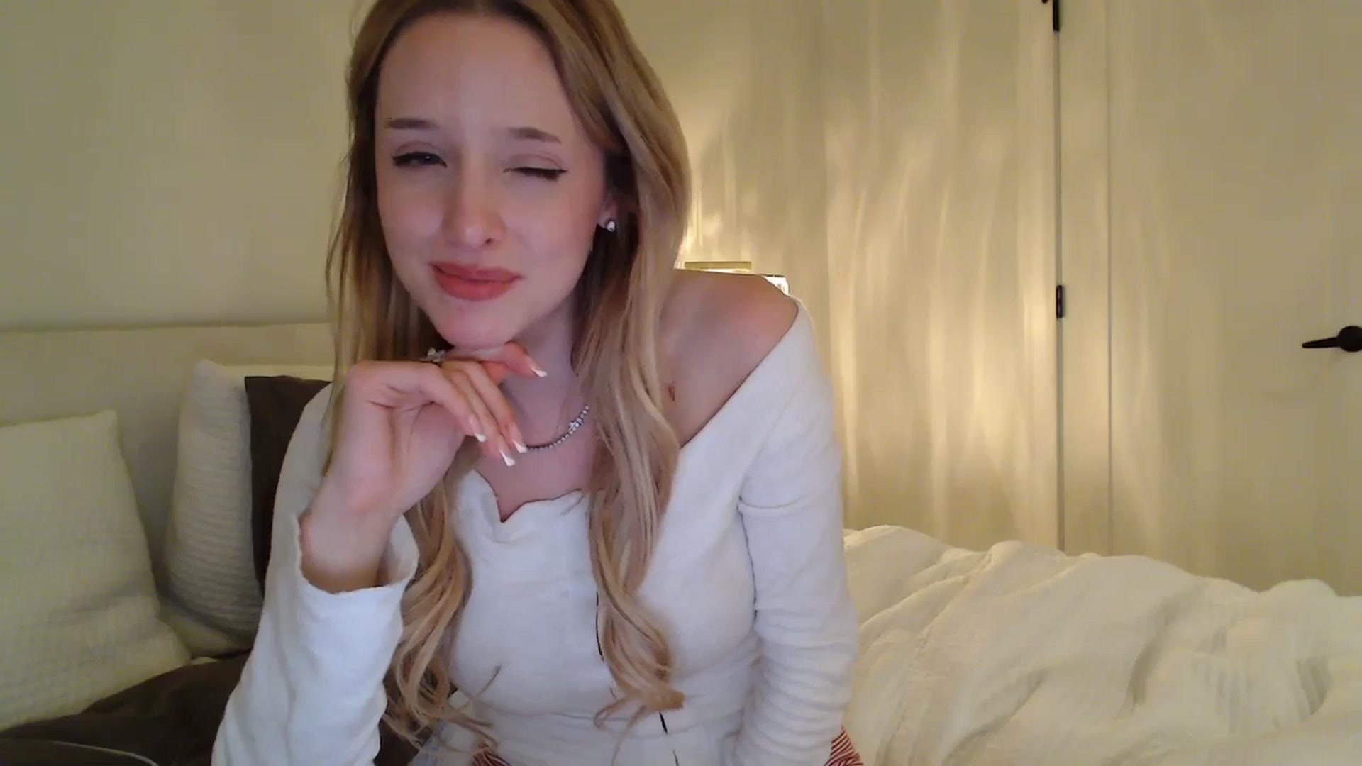 Gallery image thumbnail from TexasReed's myfreecams stream on, 01/22/2026, 08:43 image 15 of 20
