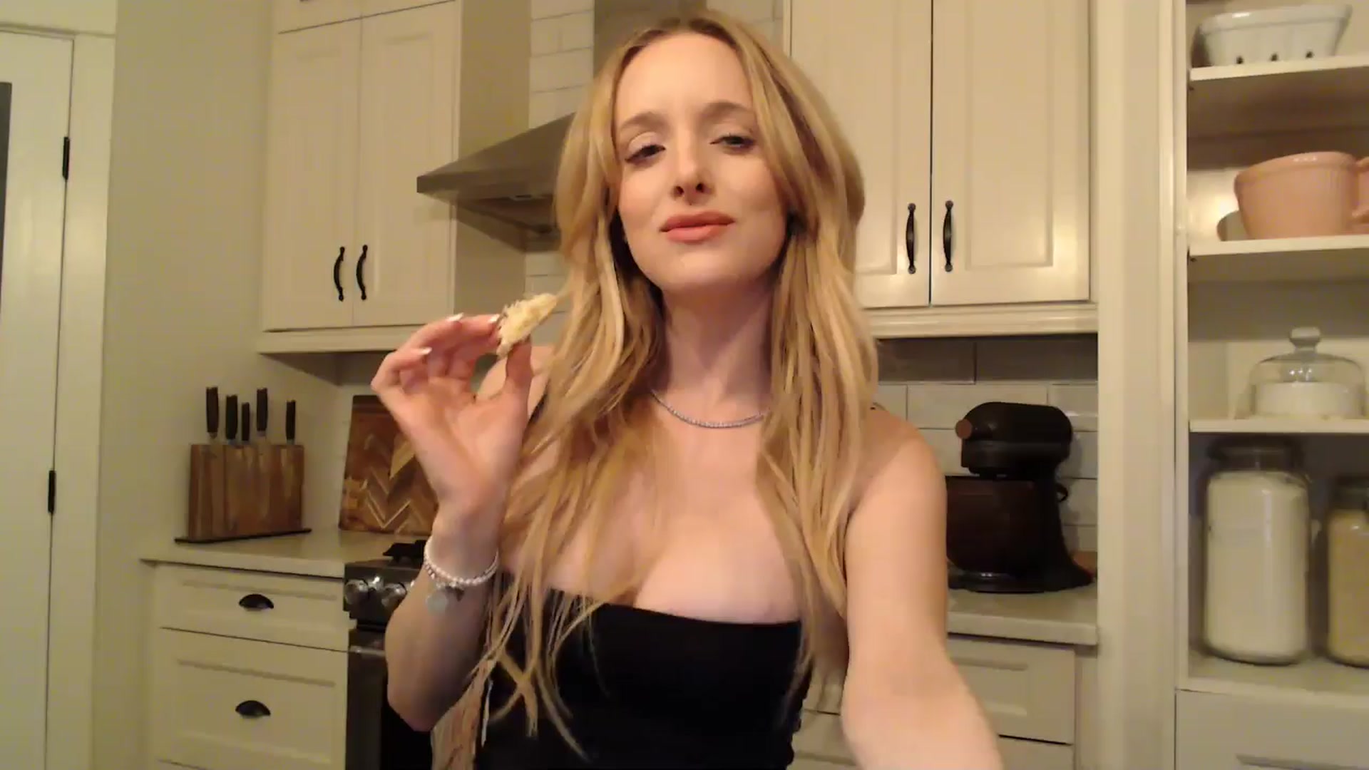 Gallery image thumbnail from TexasReed's myfreecams stream on, 01/31/2026, 09:02 image 6 of 20