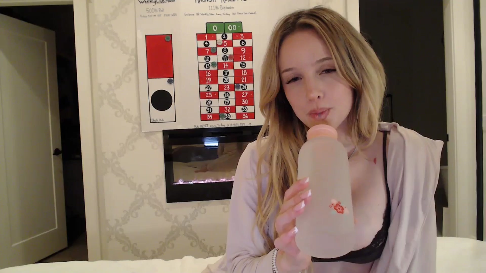 Gallery image thumbnail from TexasReed's myfreecams stream on, 02/03/2026, 07:08 image 18 of 20