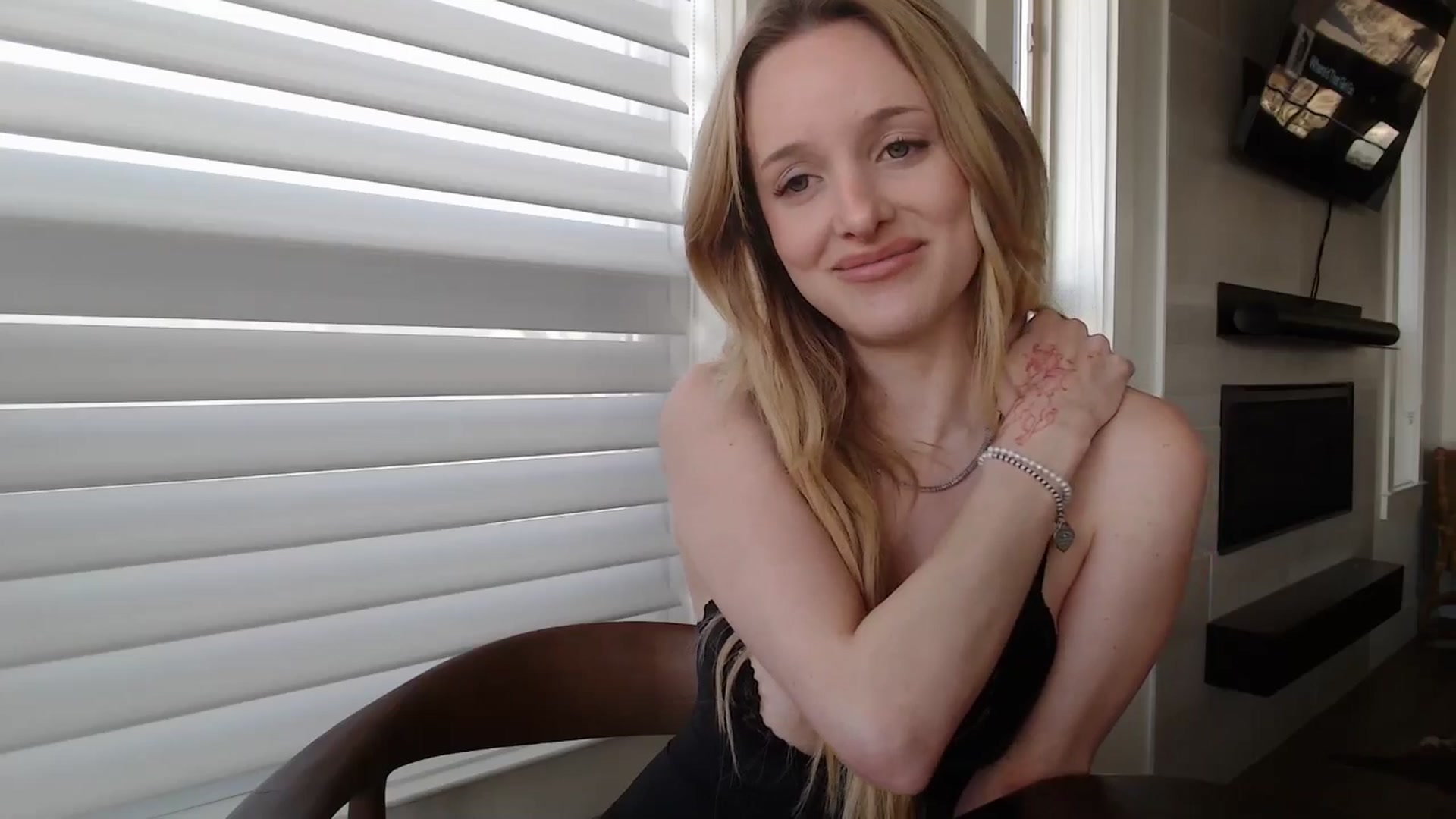 Gallery image thumbnail from TexasReed's myfreecams stream on, 02/11/2026, 20:24 image 8 of 20