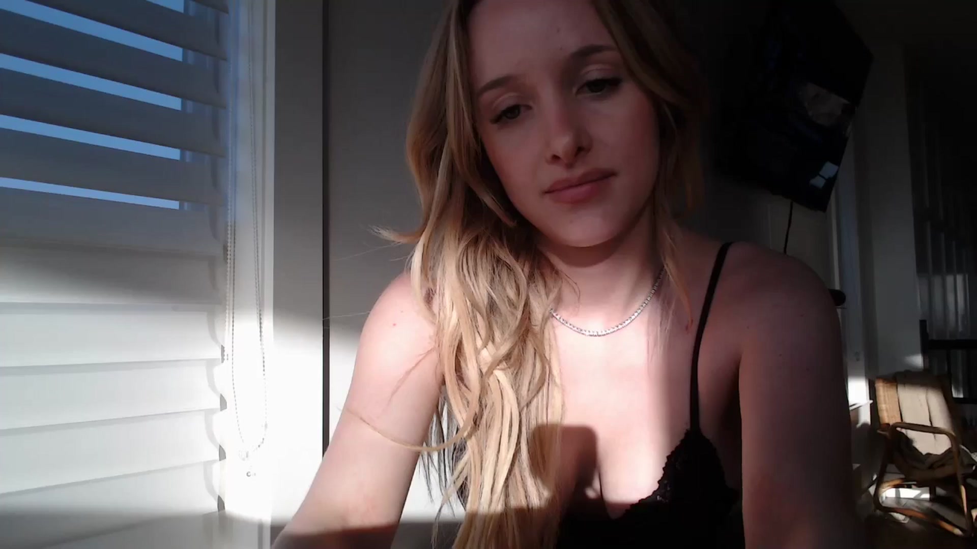 Gallery image thumbnail from TexasReed's myfreecams stream on, 02/12/2026, 24:00 image 16 of 20