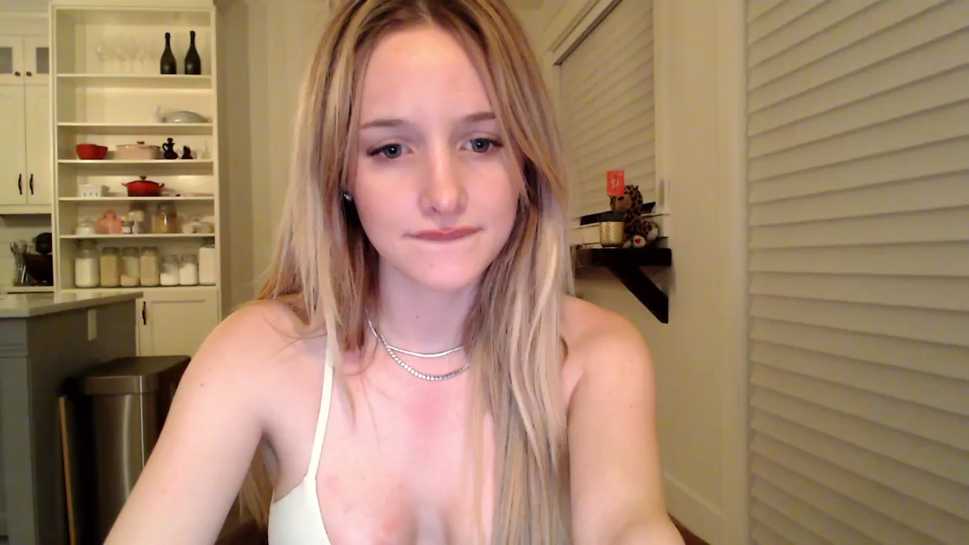 Gallery image thumbnail from TexasReed's myfreecams stream on, 02/18/2026, 06:31 image 9 of 20