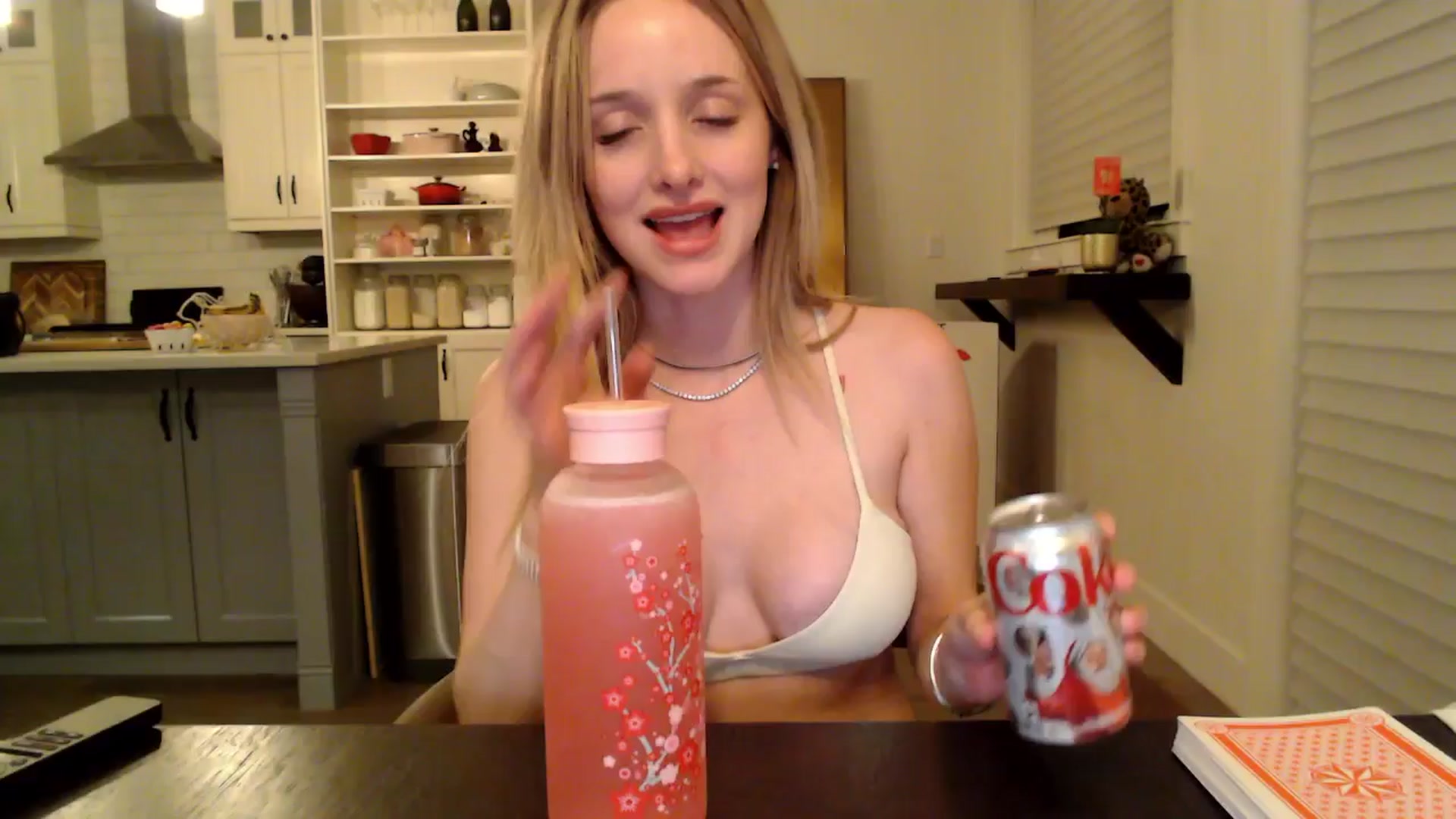 Gallery image thumbnail from TexasReed's myfreecams stream on, 02/18/2026, 07:42 image 1 of 20