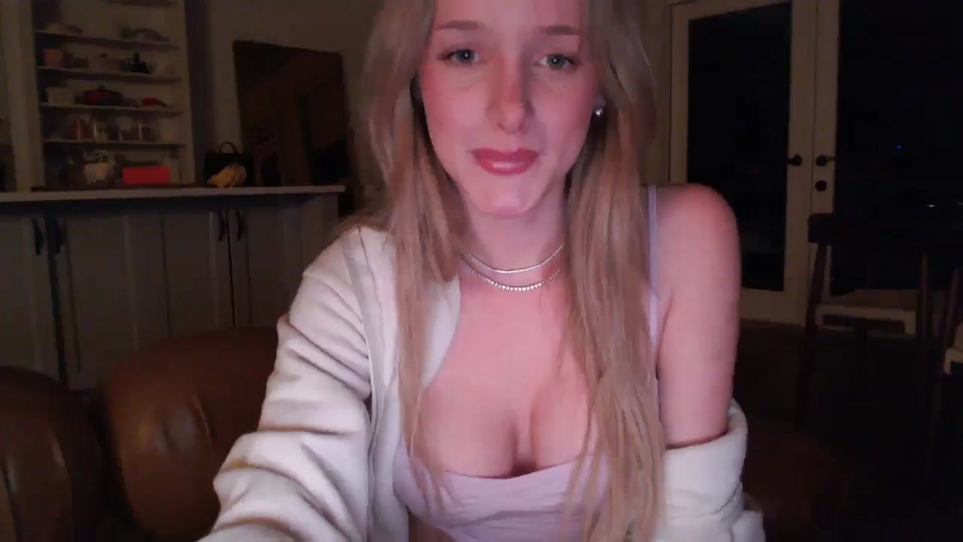 Gallery image thumbnail from TexasReed's myfreecams stream on, 03/01/2026, 07:55 image 4 of 20