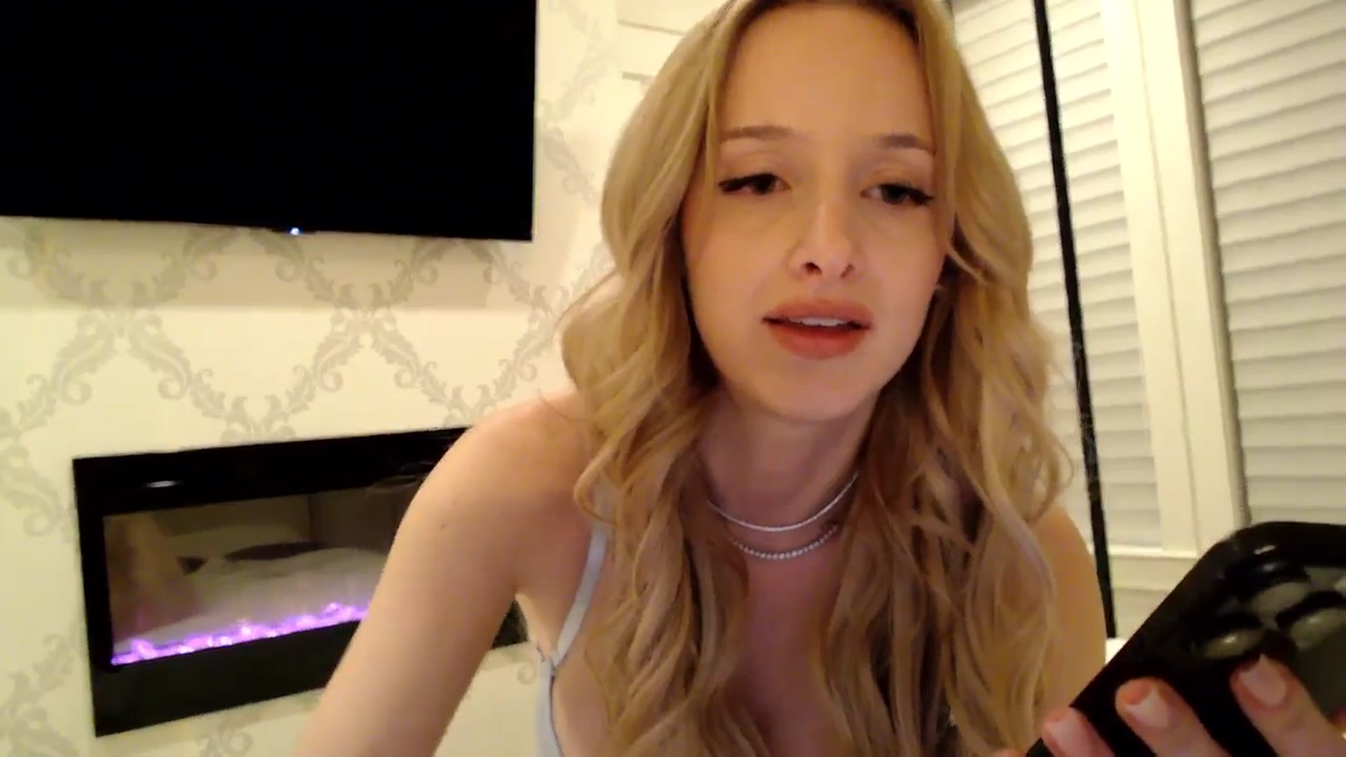 Gallery image thumbnail from TexasReed's myfreecams stream on, 03/04/2026, 06:57 image 15 of 20