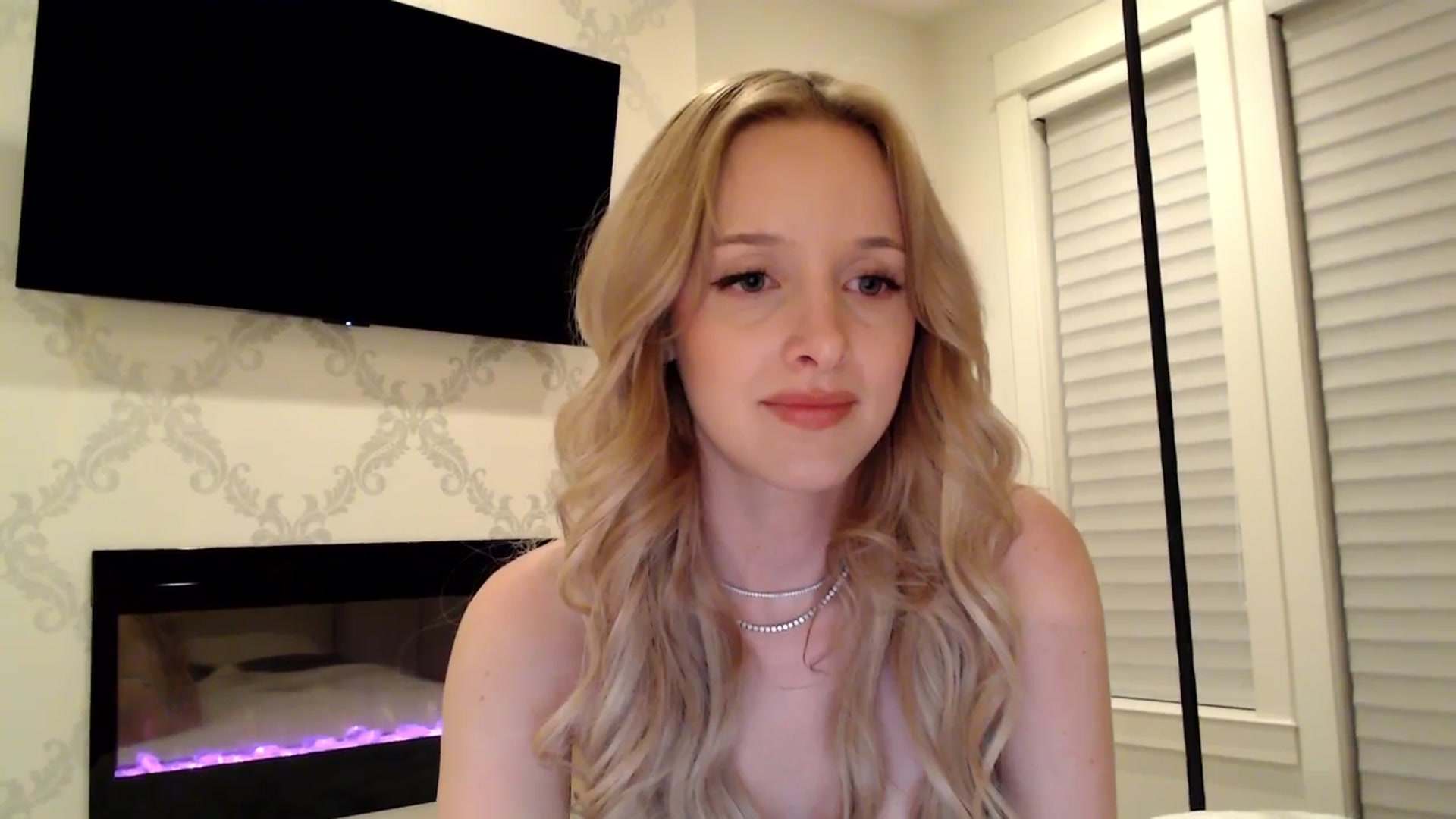 Gallery image thumbnail from TexasReed's myfreecams stream on, 03/04/2026, 06:57 image 13 of 20