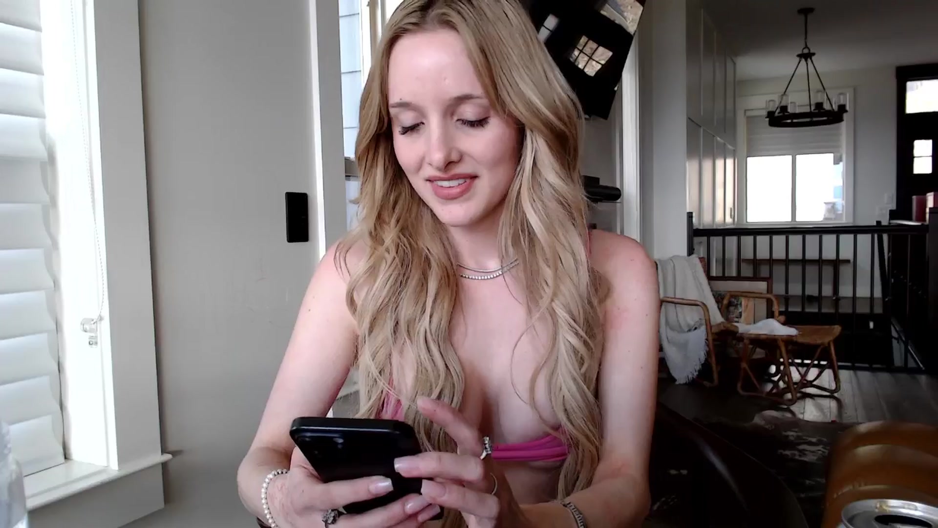Gallery image thumbnail from TexasReed's myfreecams stream on, 03/05/2026, 23:31 image 17 of 20