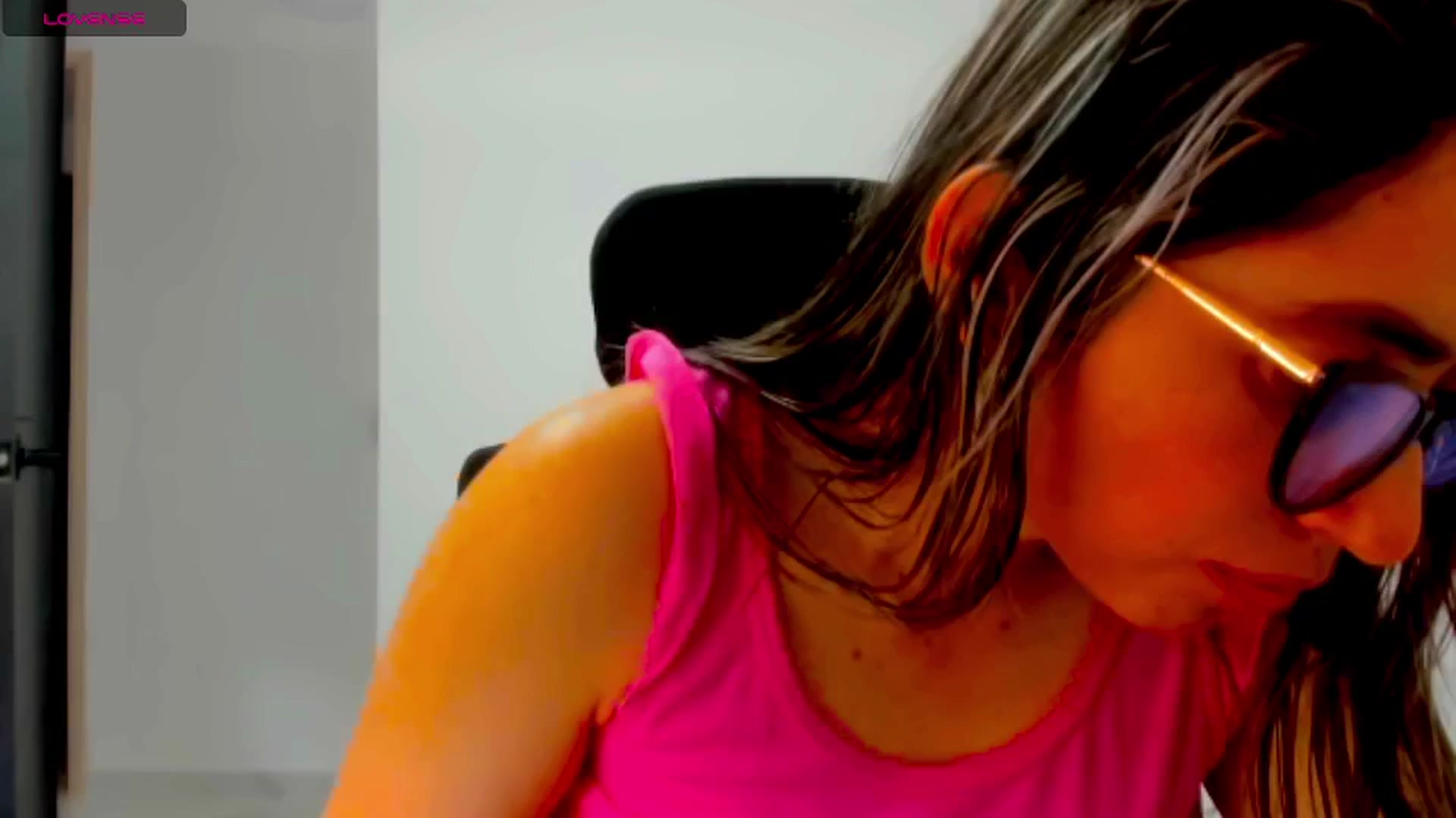 Gallery image thumbnail from ThBella's myfreecams stream on, 03/24/2025, 16:16 image 11 of 20