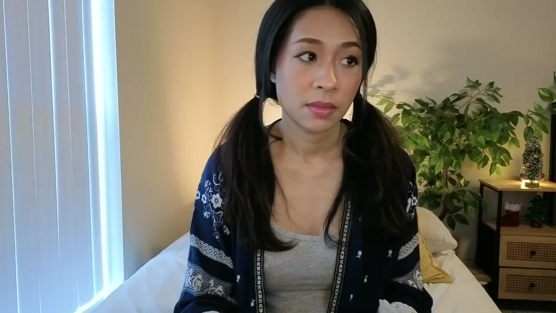 Gallery image thumbnail from Thaispice's myfreecams stream on, 12/17/2025, 19:42 image 6 of 20
