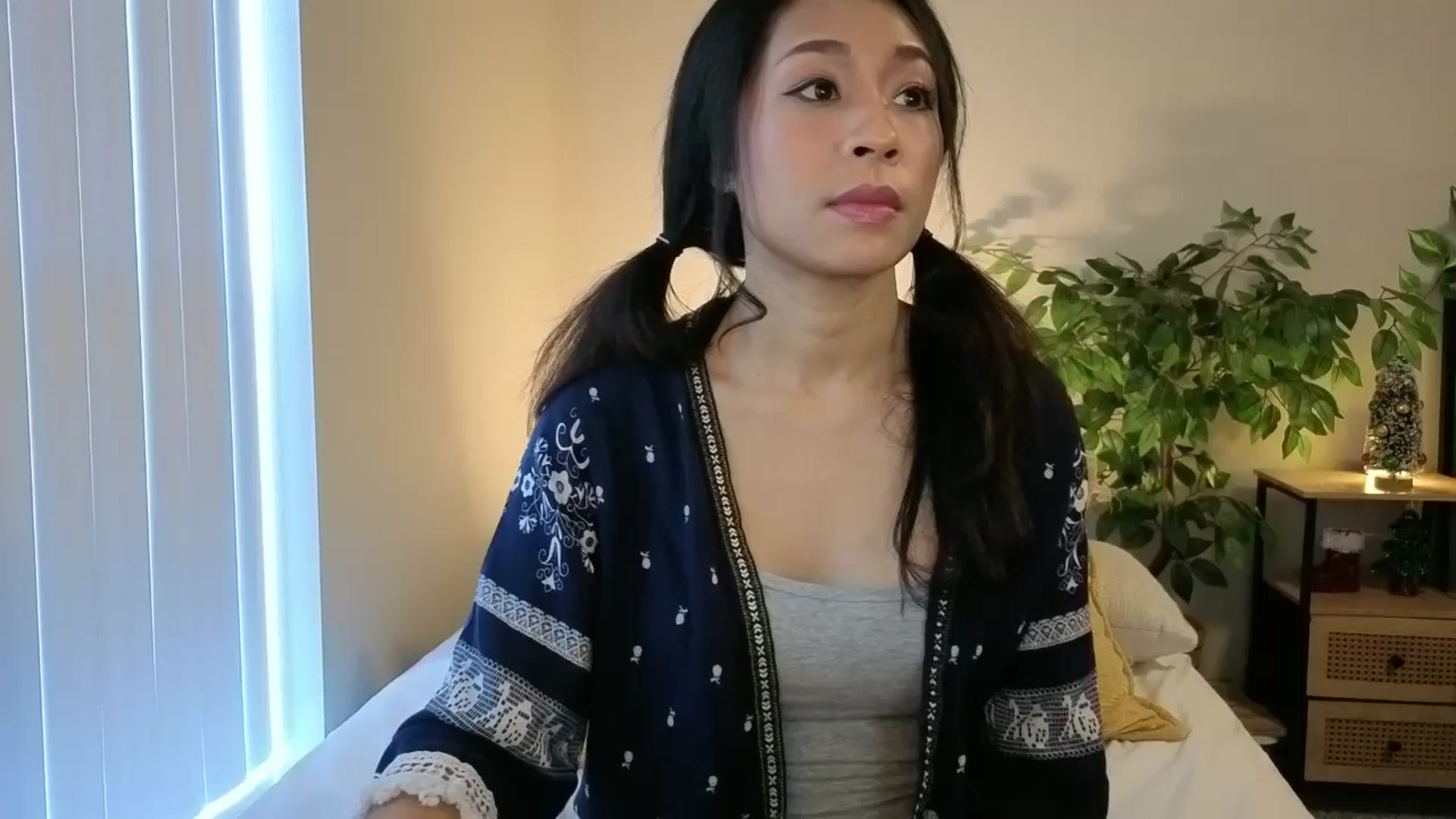 Gallery image thumbnail from Thaispice's myfreecams stream on, 12/17/2025, 19:42 image 1 of 20
