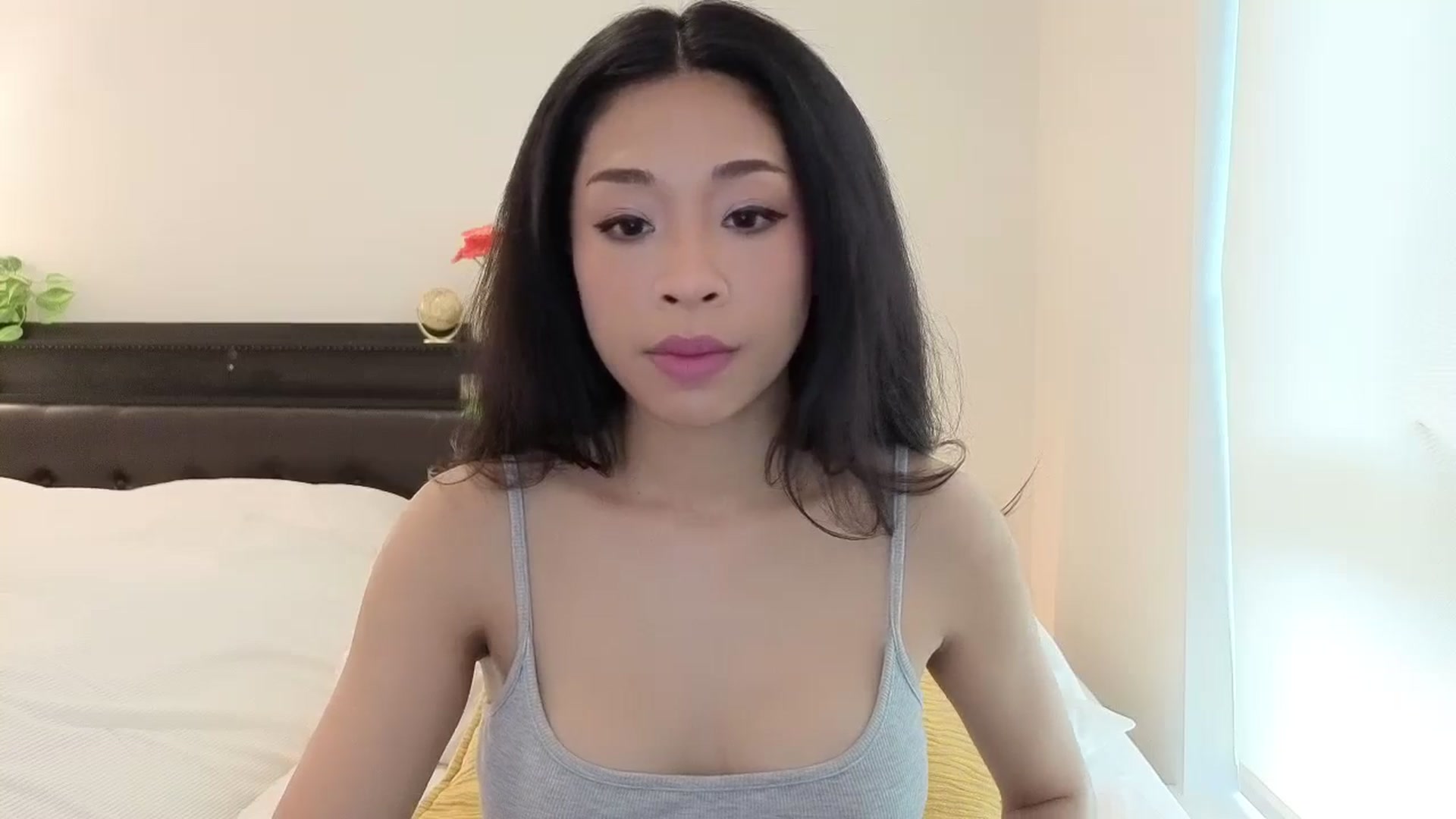 Gallery image thumbnail from Thaispice's myfreecams stream on, 04/11/2026, 19:23 image 6 of 20