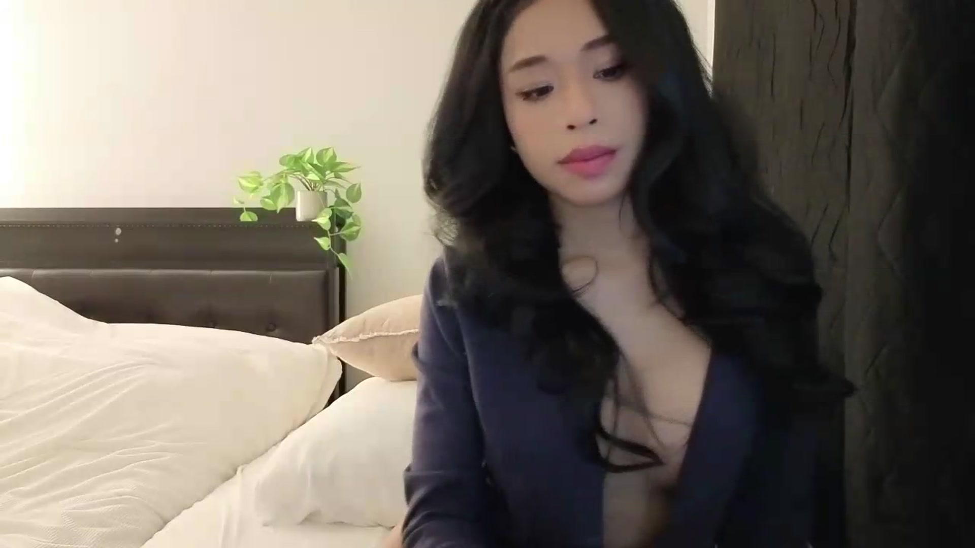 Gallery image thumbnail from Thaispice's myfreecams stream on, 06/22/2026, 23:27 image 2 of 20
