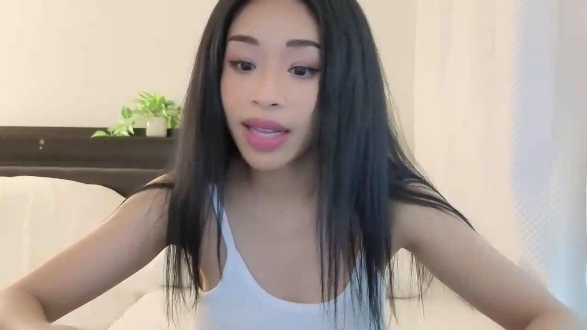 Gallery image thumbnail from Thaispice's myfreecams stream on, 07/19/2026, 24:59 image 9 of 20