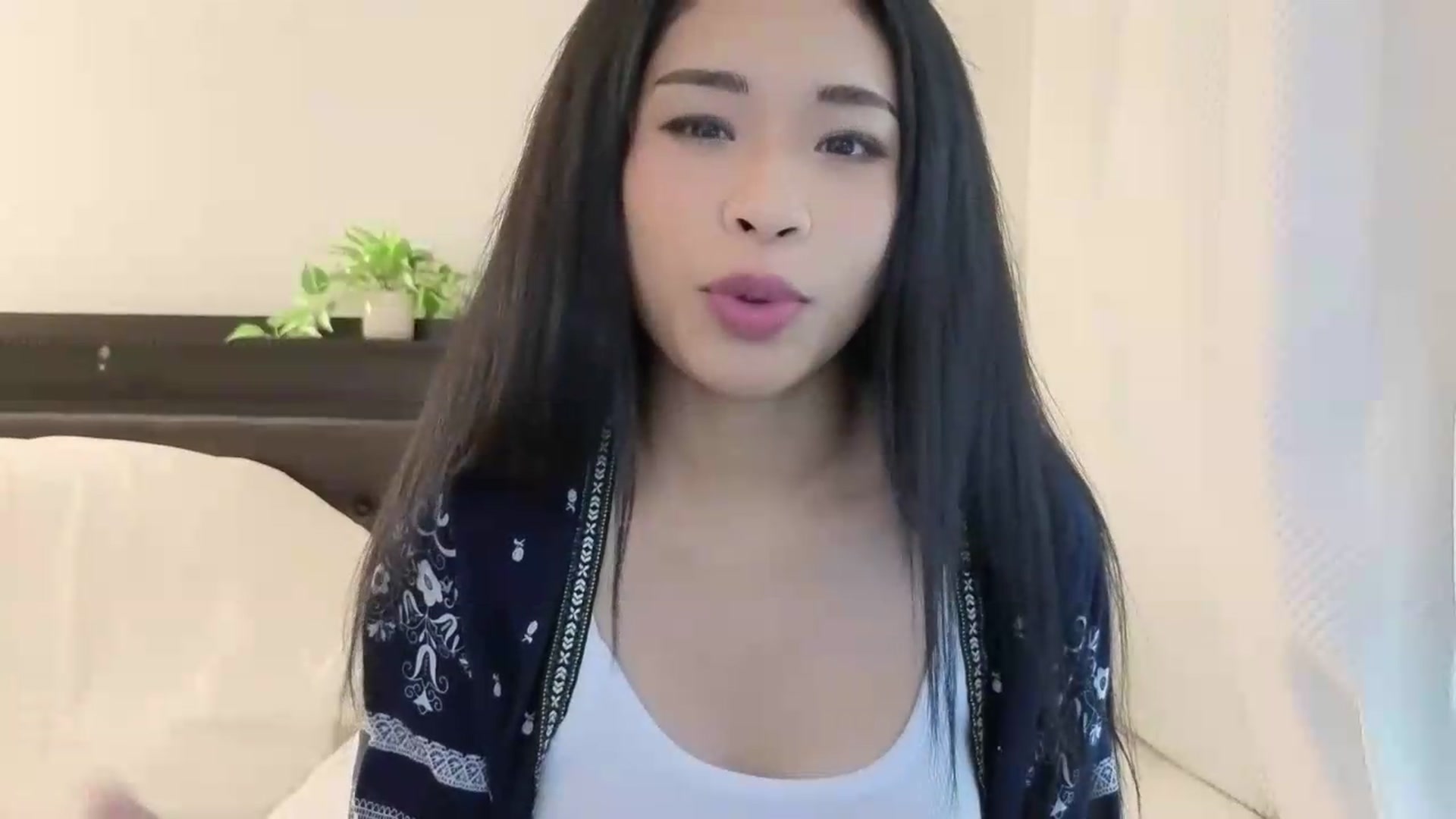 Gallery image thumbnail from Thaispice's myfreecams stream on, 07/19/2026, 24:59 image 8 of 20