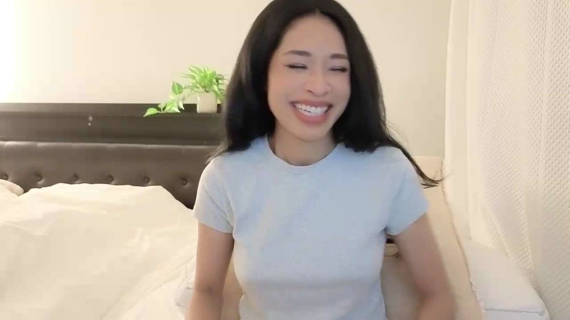 Gallery image thumbnail from Thaispice's myfreecams stream on, 07/24/2026, 04:53 image 17 of 20