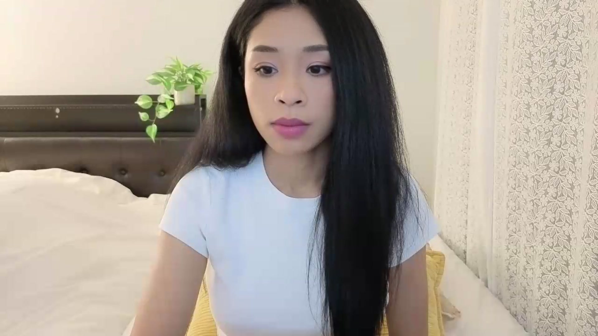 Gallery image thumbnail from Thaispice's myfreecams stream on, 08/24/2026, 01:27 image 2 of 20