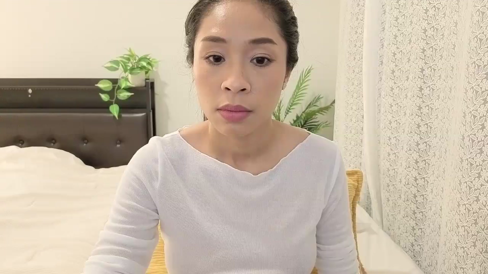 Gallery image thumbnail from Thaispice's myfreecams stream on, 08/26/2026, 24:38 image 15 of 20