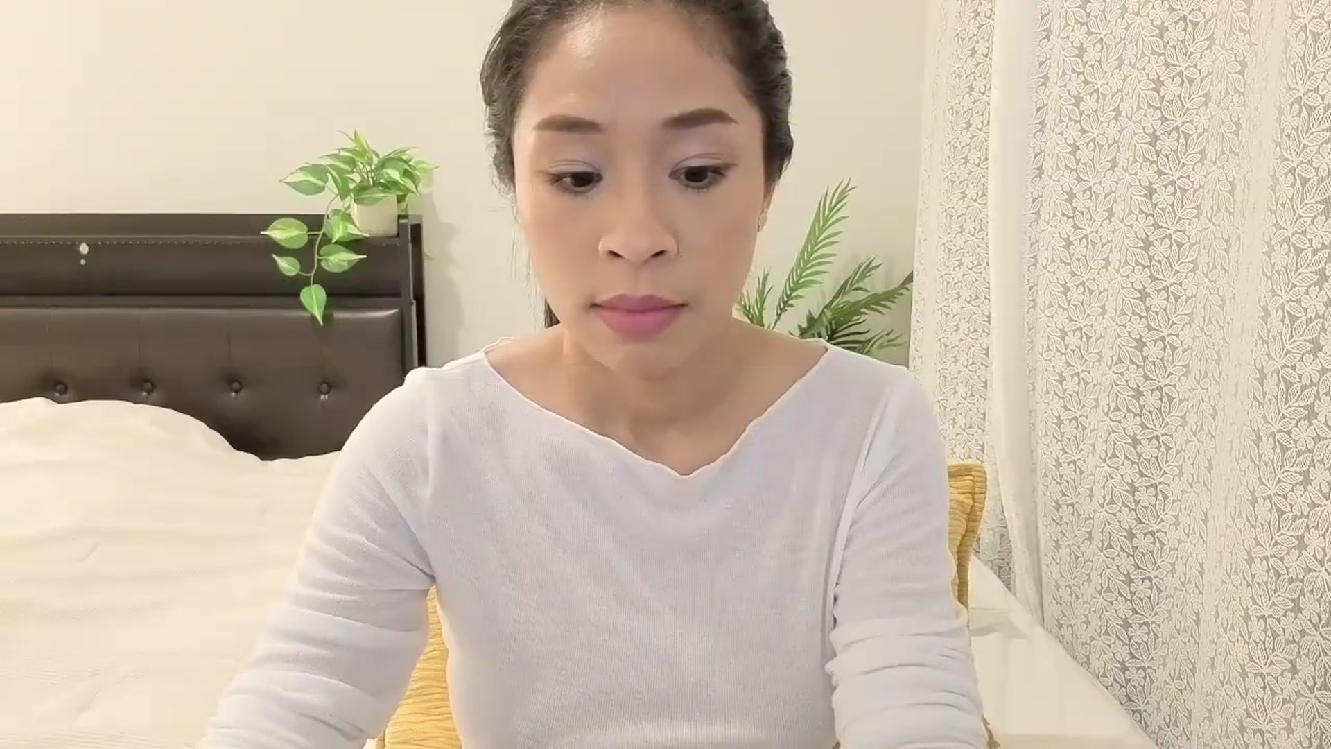 Gallery image thumbnail from Thaispice's myfreecams stream on, 08/26/2026, 24:38 image 10 of 20