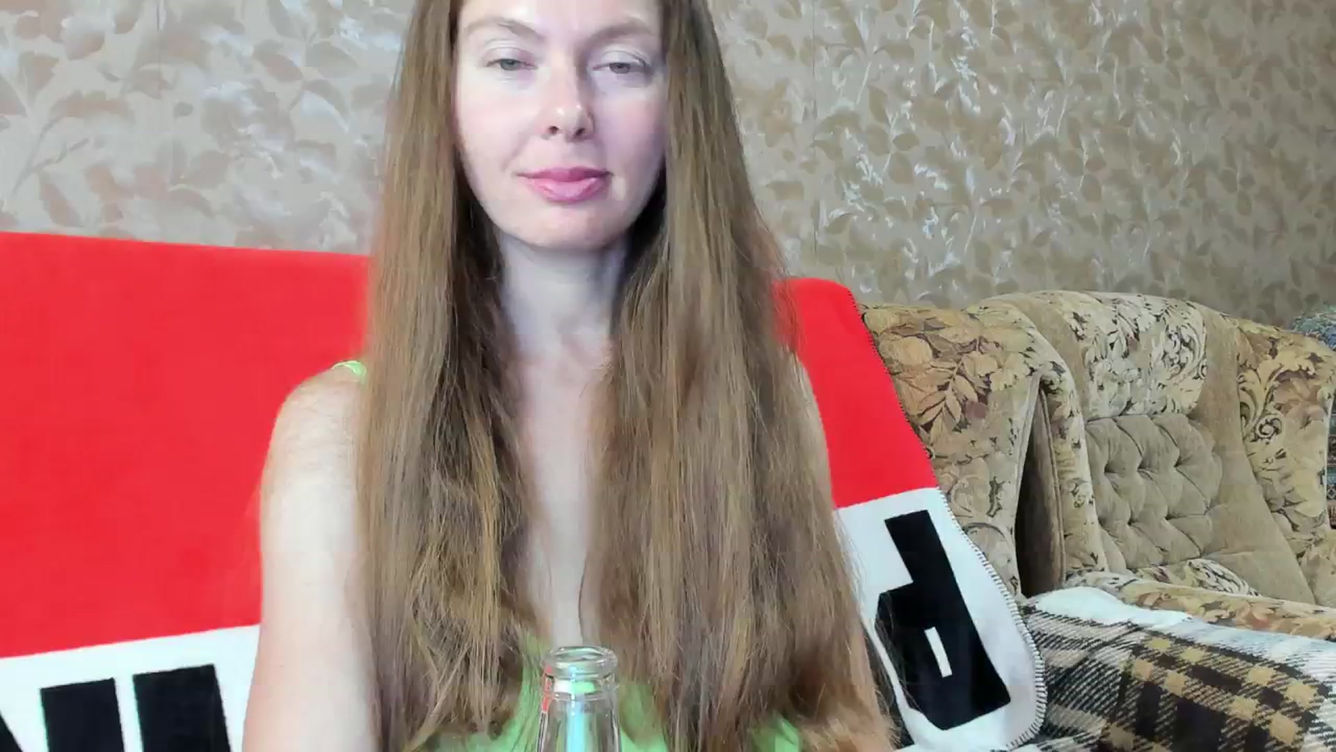Gallery image thumbnail from That80sRoom's myfreecams stream on, 08/12/2024, 20:12 image 14 of 20