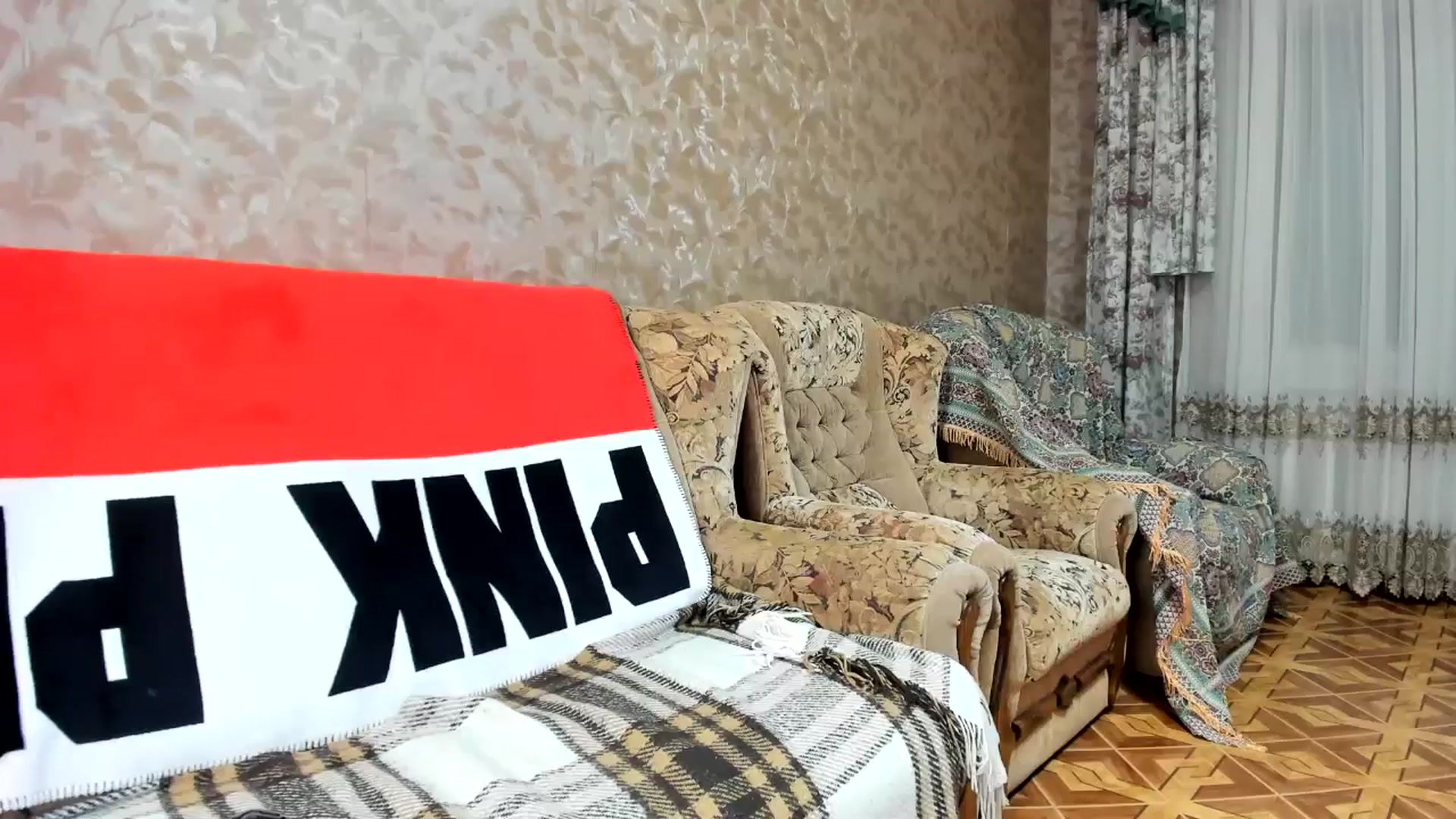 Gallery image thumbnail from That80sRoom's myfreecams stream on, 08/20/2024, 19:06 image 9 of 20