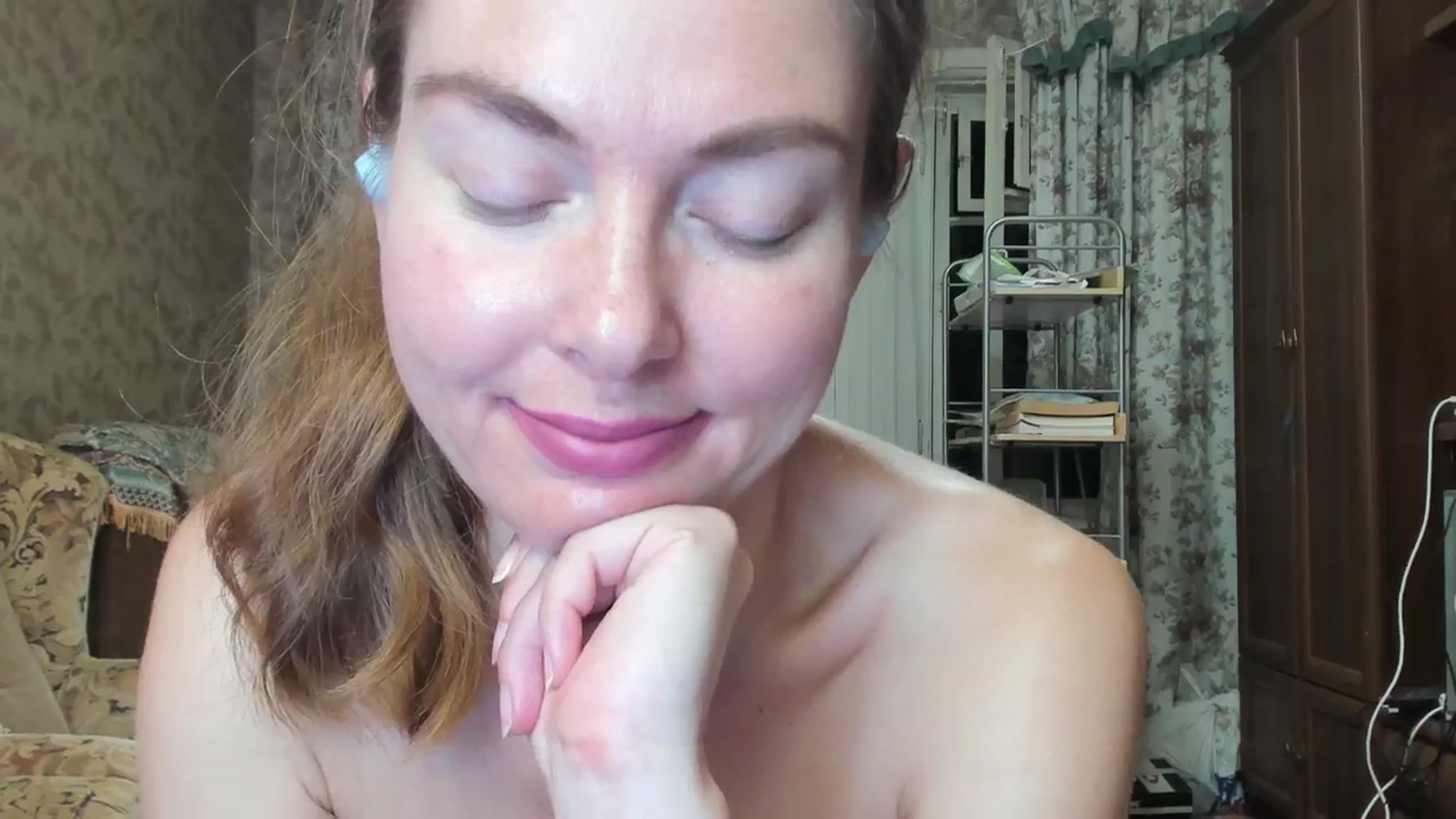 Gallery image thumbnail from That80sRoom's myfreecams stream on, 08/24/2024, 21:45 image 13 of 20