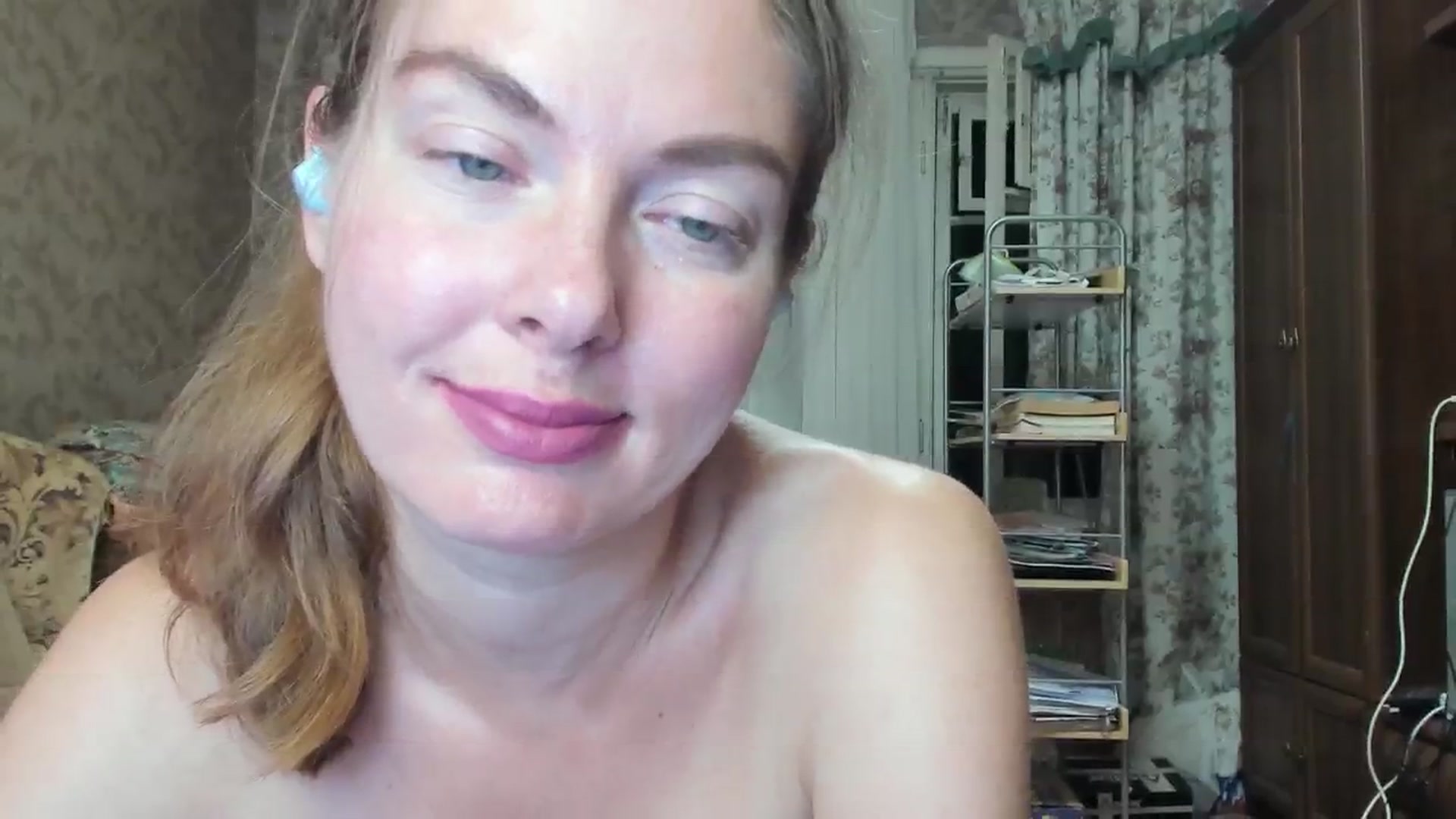 Gallery image thumbnail from That80sRoom's myfreecams stream on, 08/24/2024, 21:45 image 8 of 20
