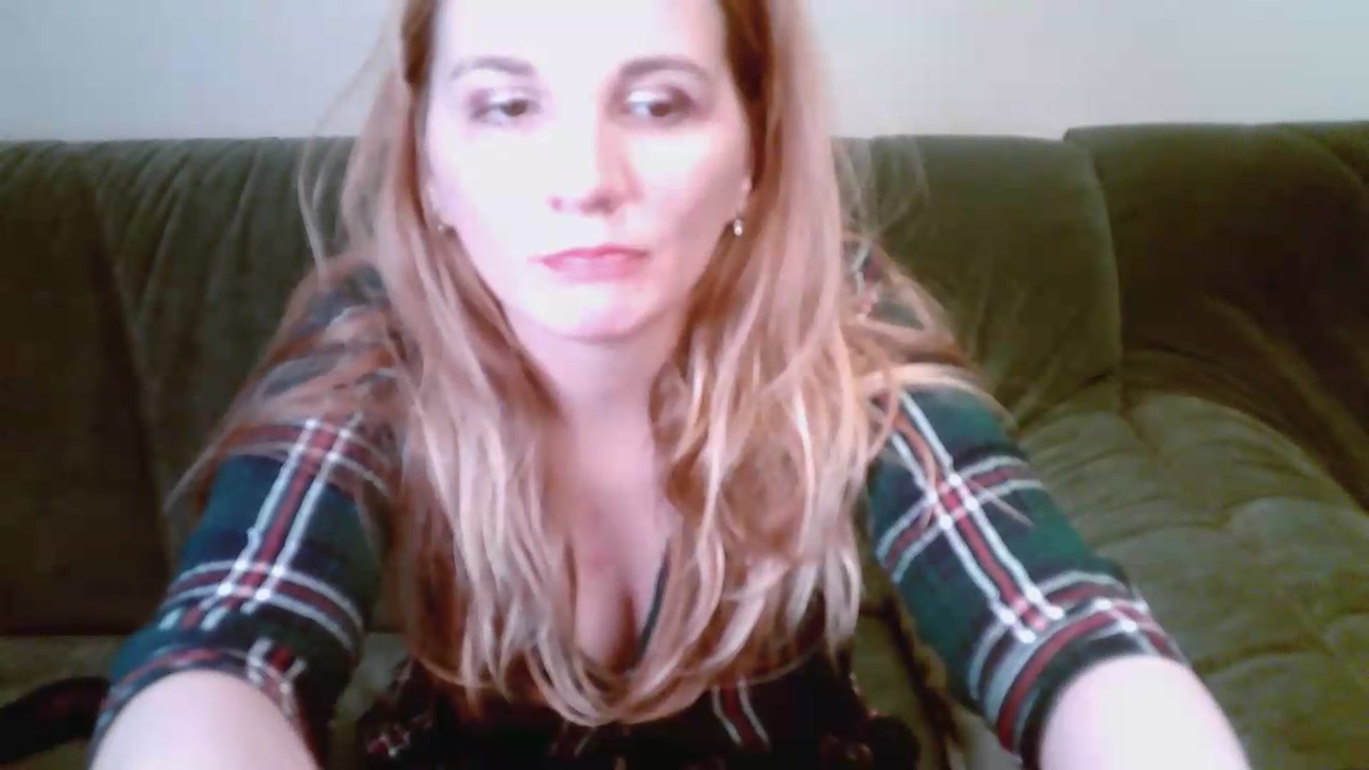 Gallery image thumbnail from ThatHotGirl's myfreecams stream on, 08/25/2026, 07:01 image 7 of 20