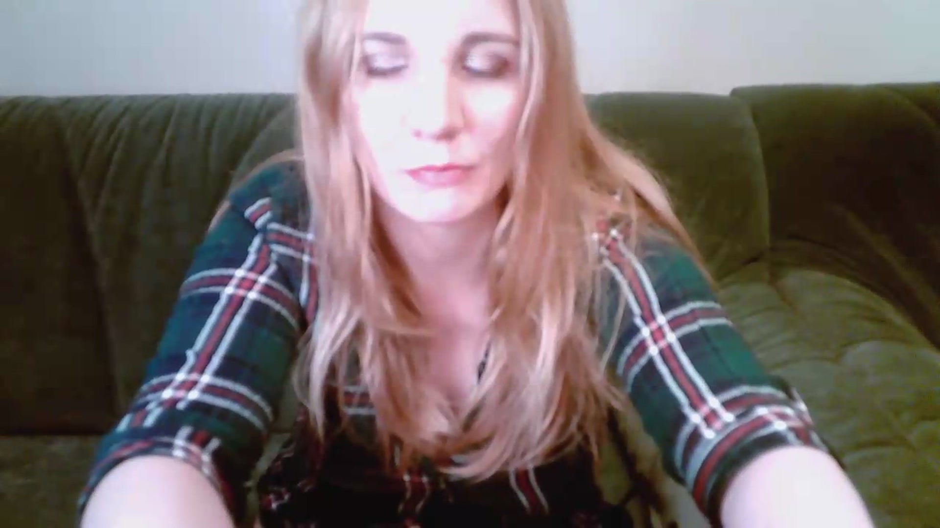 Gallery image thumbnail from ThatHotGirl's myfreecams stream on, 08/25/2026, 07:01 image 13 of 20