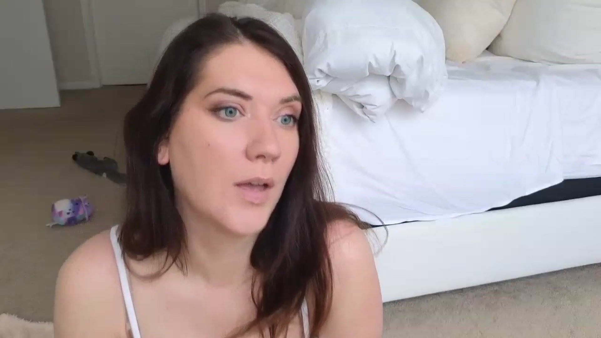 Gallery image thumbnail from Thatgoodgirl's myfreecams stream on, 03/21/2024, 14:36 image 4 of 20