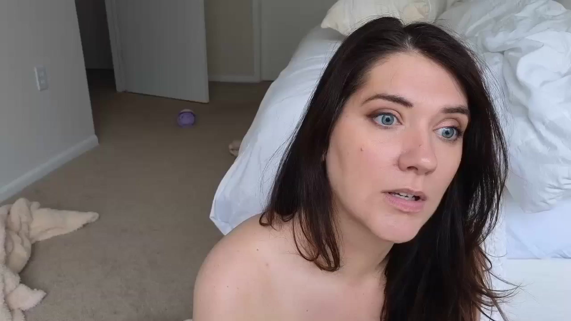 Gallery image thumbnail from Thatgoodgirl's myfreecams stream on, 03/22/2024, 14:15 image 18 of 20