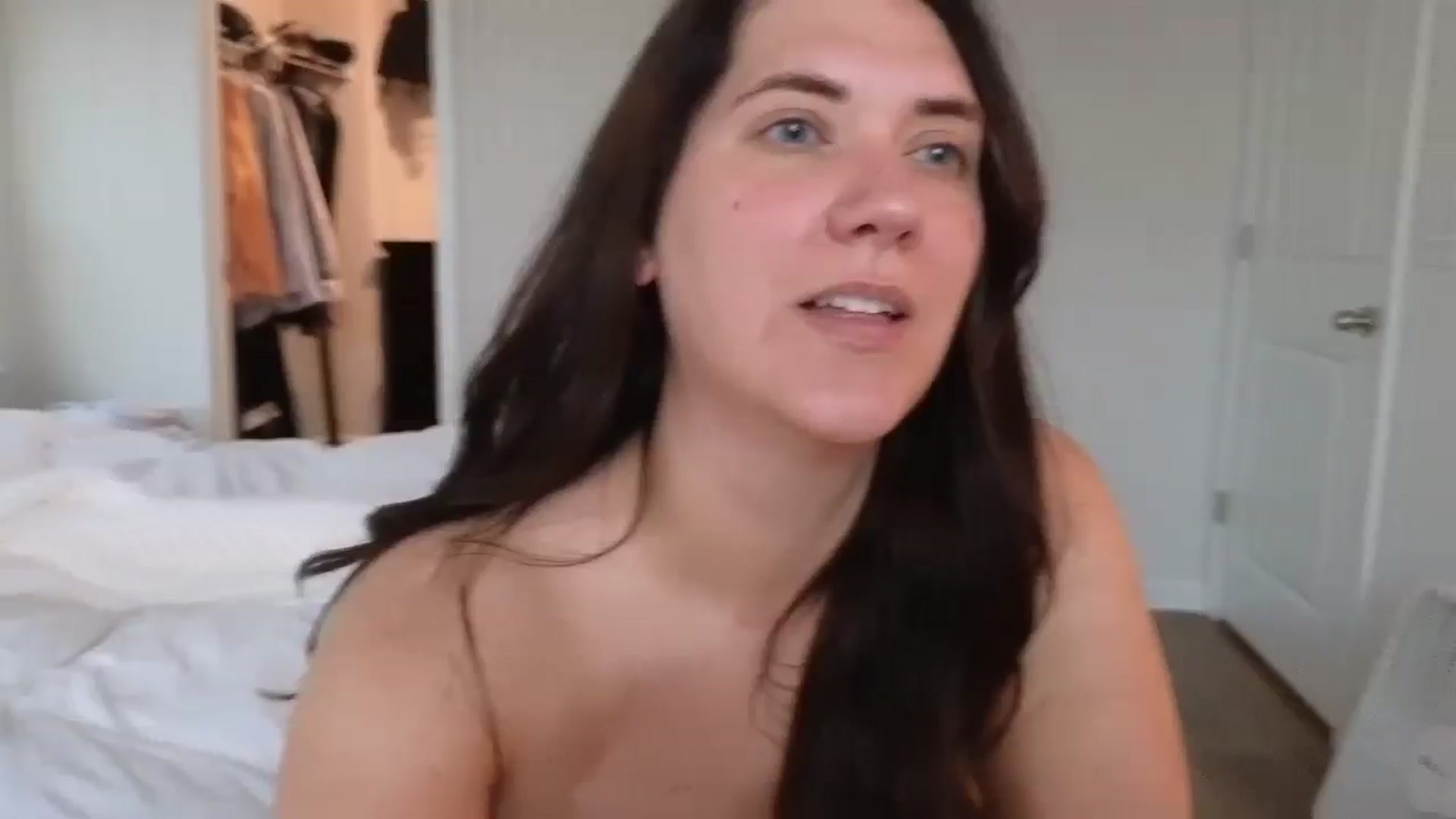 Gallery image thumbnail from Thatgoodgirl's myfreecams stream on, 05/18/2024, 15:14 image 2 of 20