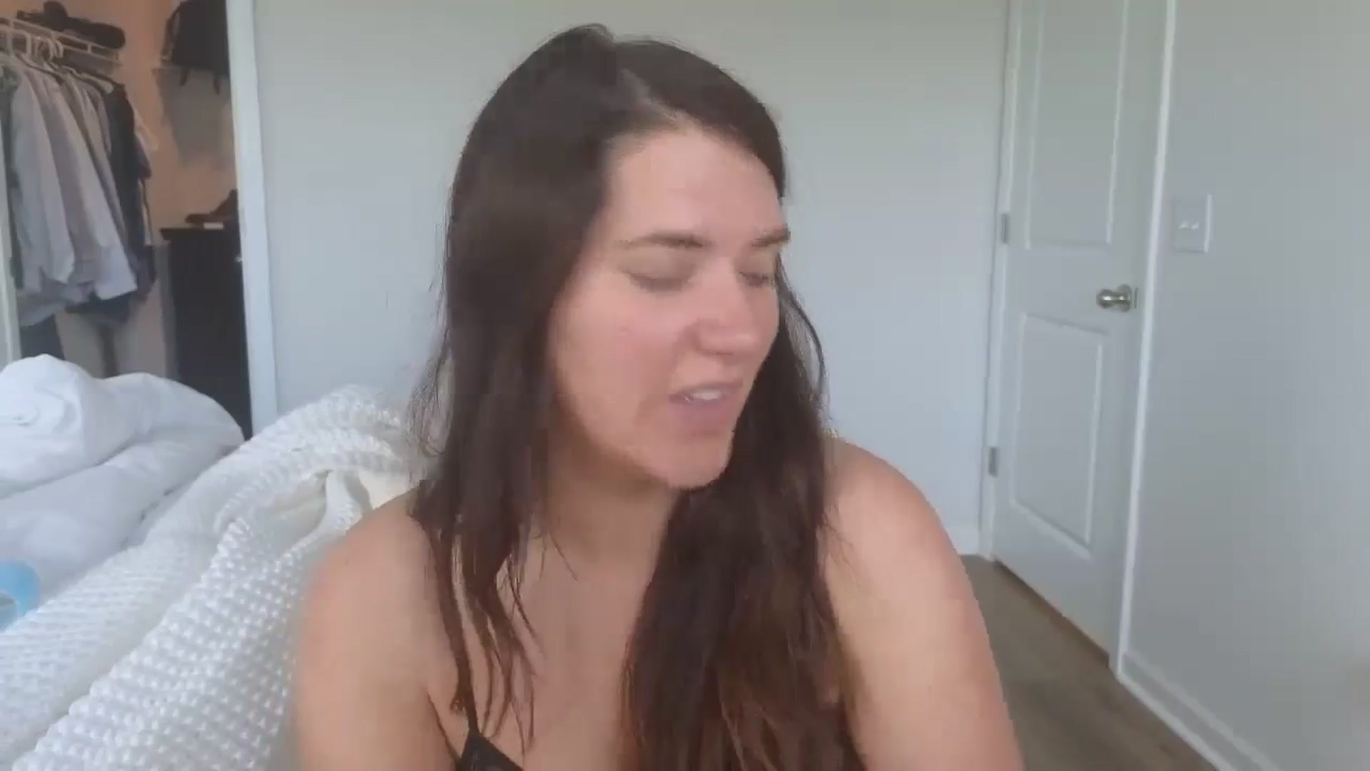 Gallery image thumbnail from Thatgoodgirl's myfreecams stream on, 05/24/2024, 15:23 image 7 of 20