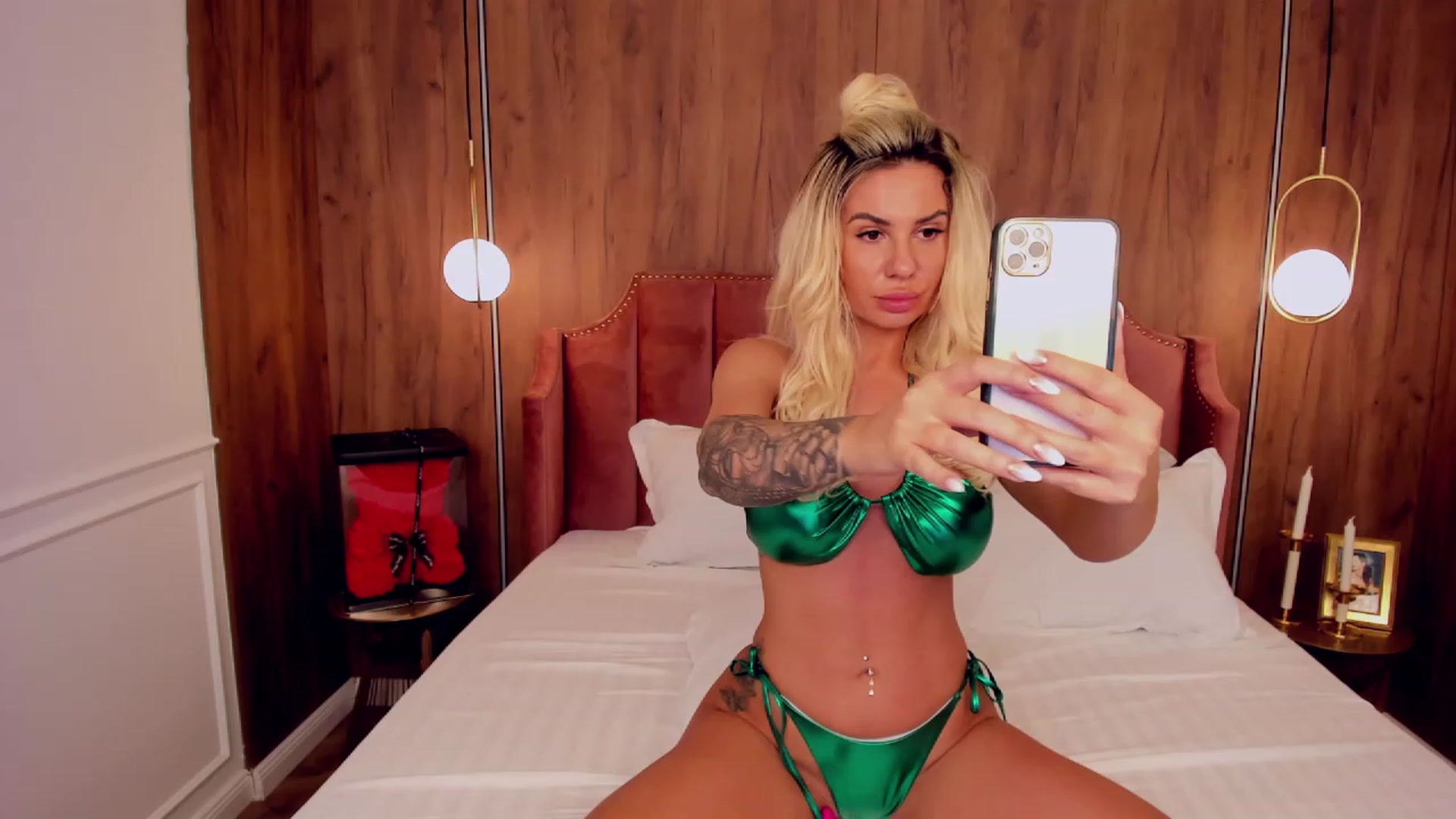 Gallery image thumbnail from TheBaeWatch's myfreecams stream on, 03/10/2023, 10:34 image 18 of 20