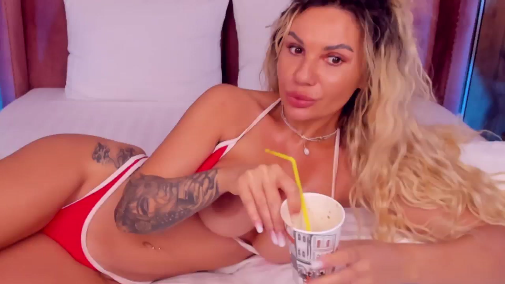 Gallery image thumbnail from TheBaeWatch's myfreecams stream on, 07/17/2025, 06:15 image 19 of 20