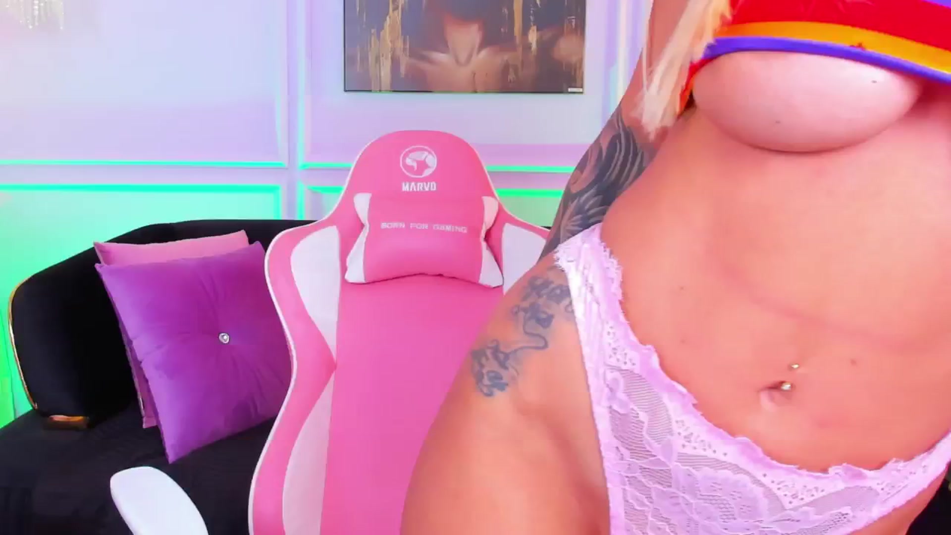 Gallery image thumbnail from TheBaeWatch's myfreecams stream on, 09/21/2025, 08:04 image 7 of 20