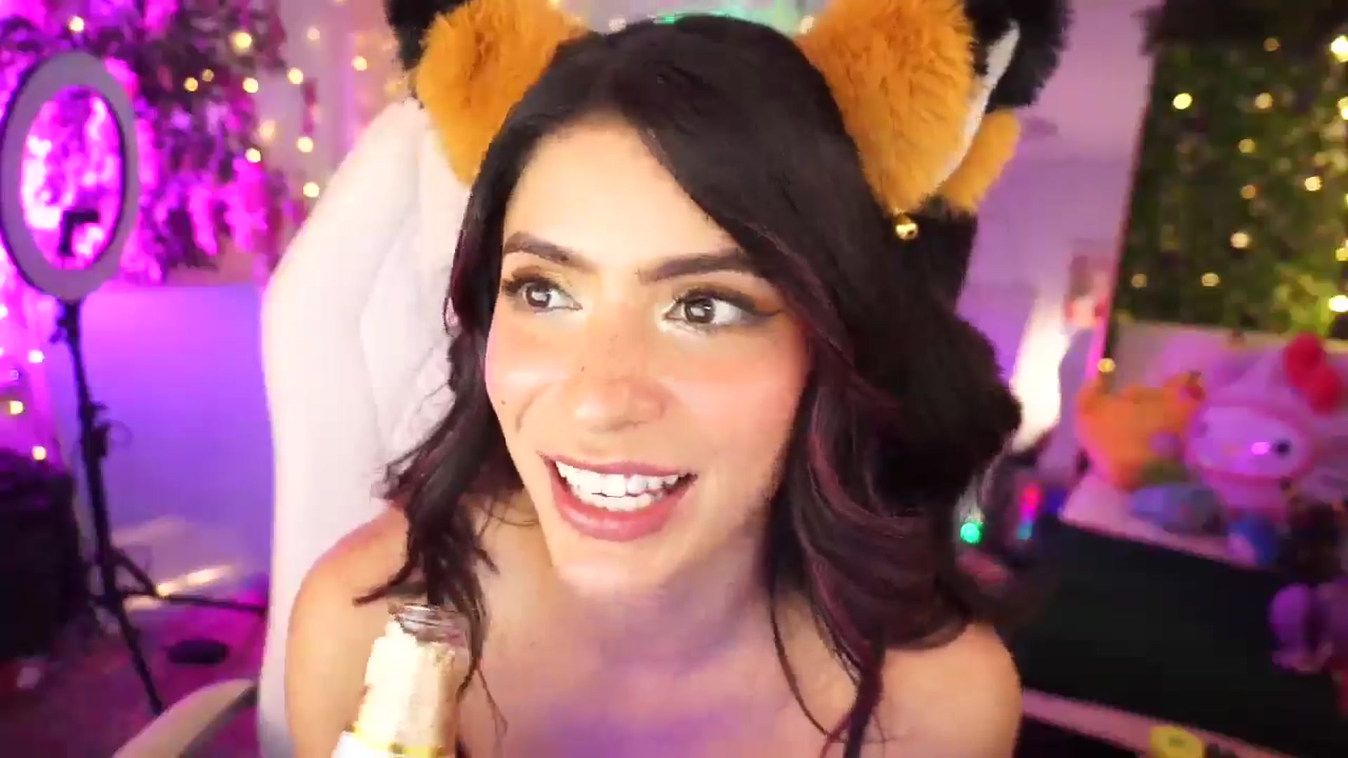 Gallery image thumbnail from TheCatCo's myfreecams stream on, 02/11/2025, 11:11 image 7 of 20