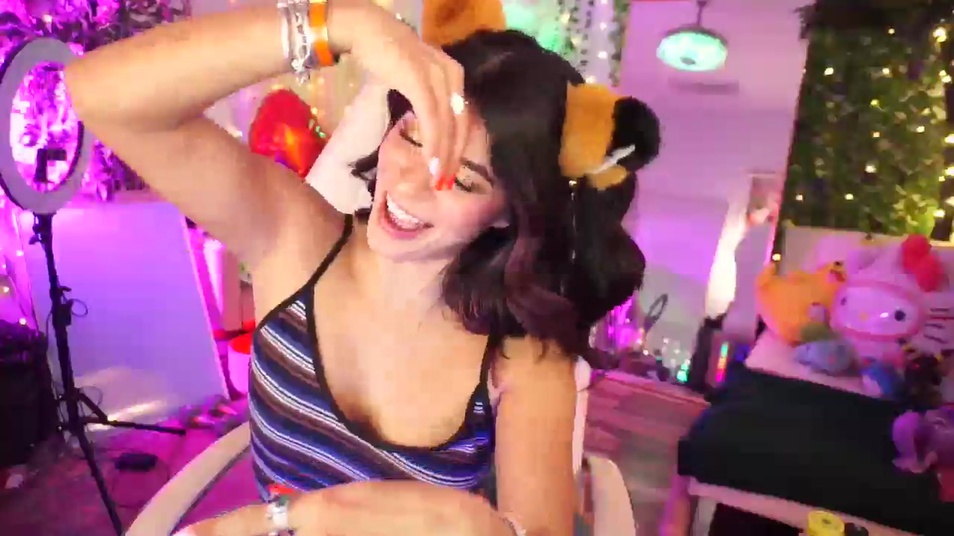 Gallery image thumbnail from TheCatCo's myfreecams stream on, 02/11/2025, 11:11 image 13 of 20