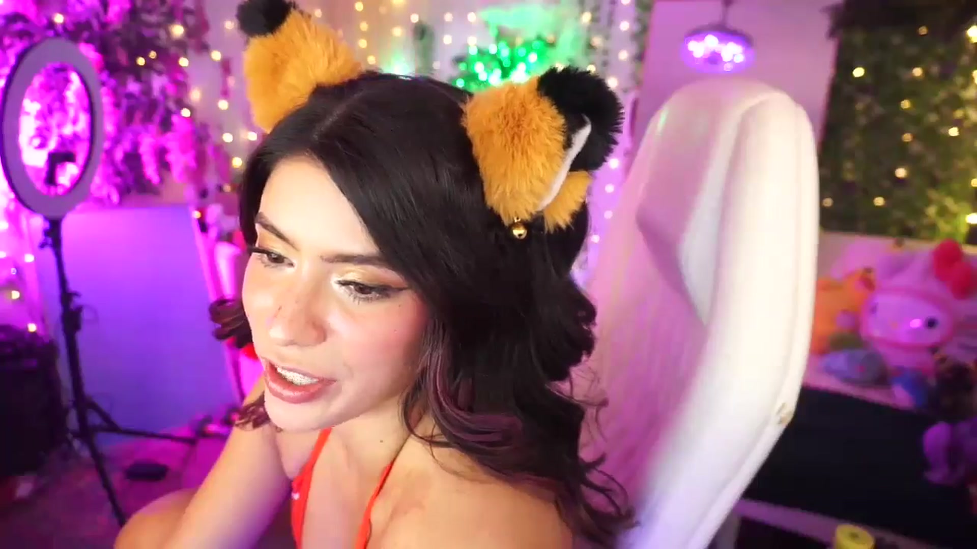 Gallery image thumbnail from TheCatCo's myfreecams stream on, 02/11/2025, 11:41 image 17 of 20