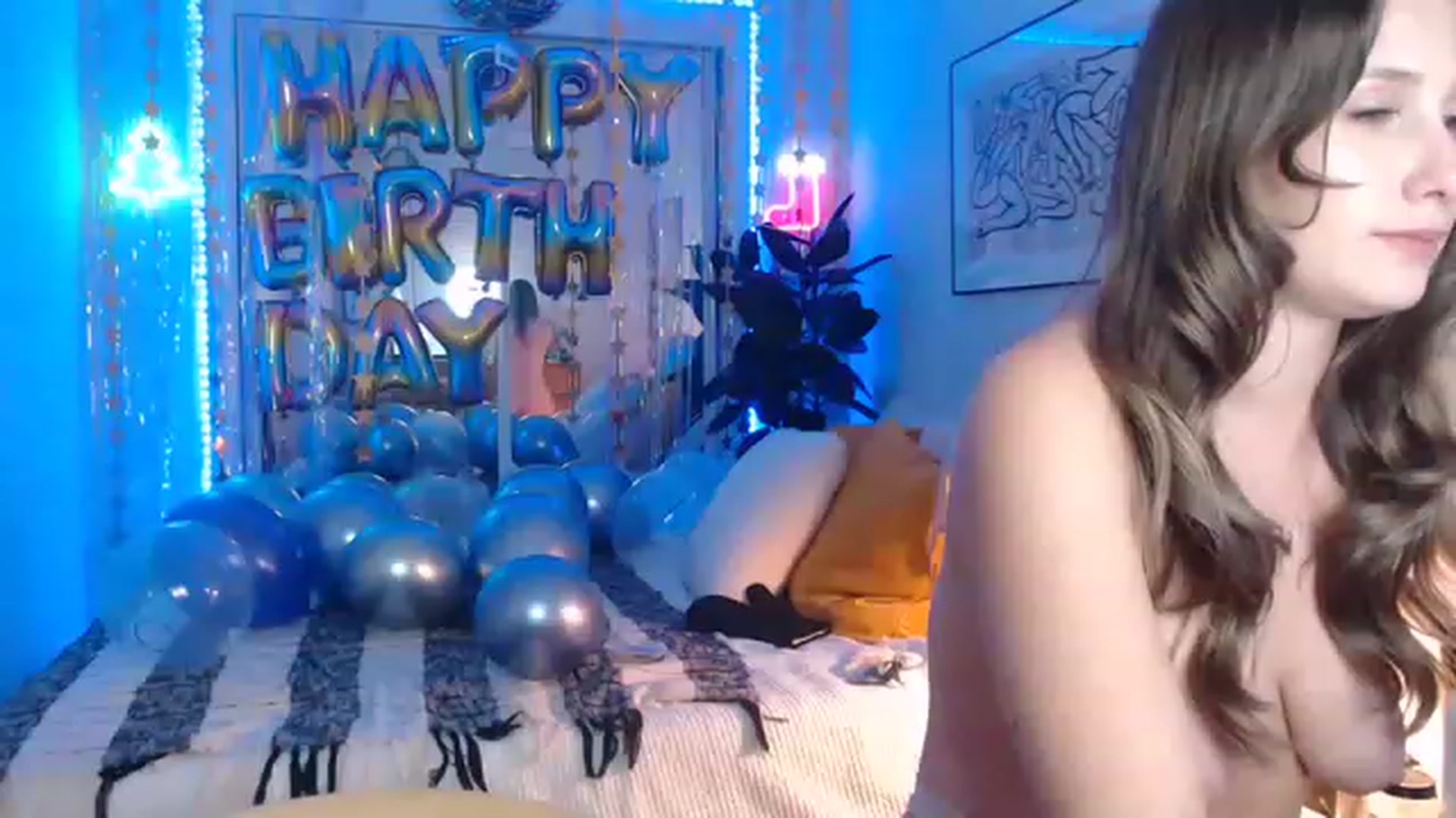 Gallery image thumbnail from TheDanikaMaia's myfreecams stream on, 12/22/2022, 05:40 image 20 of 20