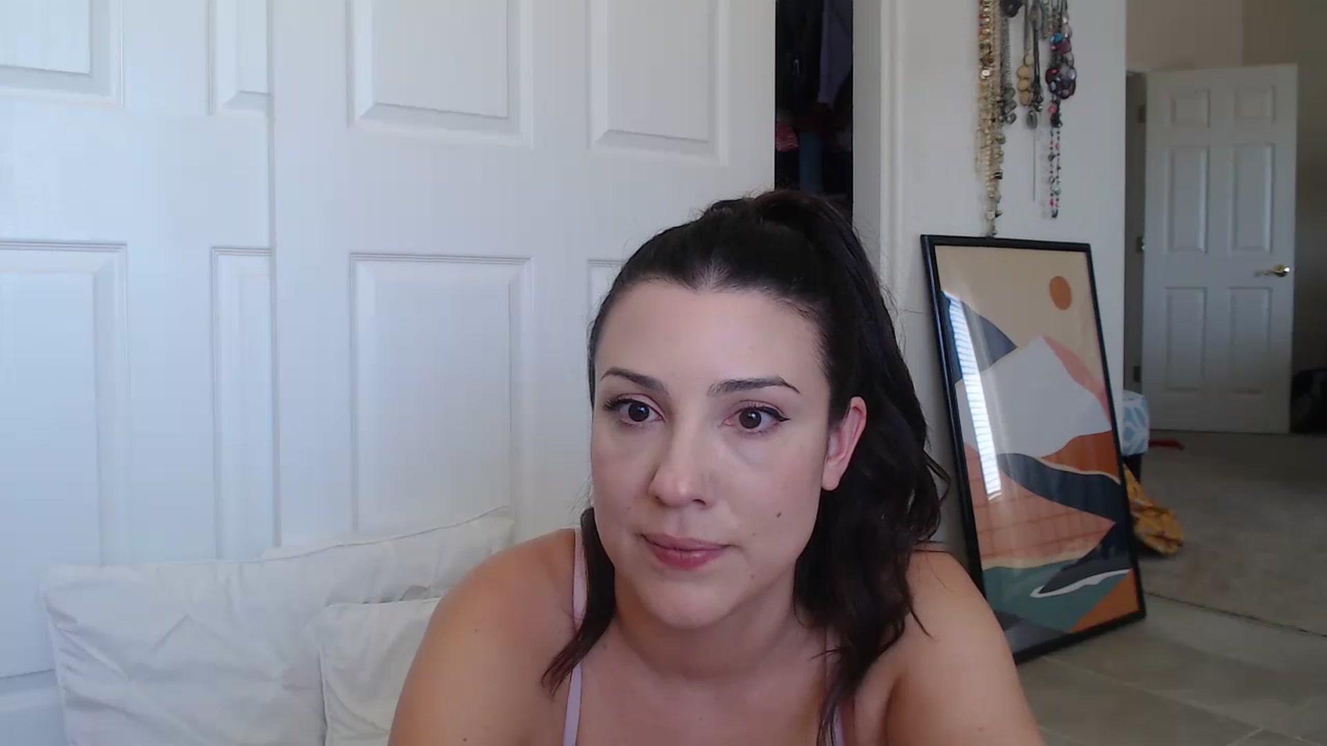 Gallery image thumbnail from TheDanikaMaia's myfreecams stream on, 09/25/2023, 20:33 image 4 of 20