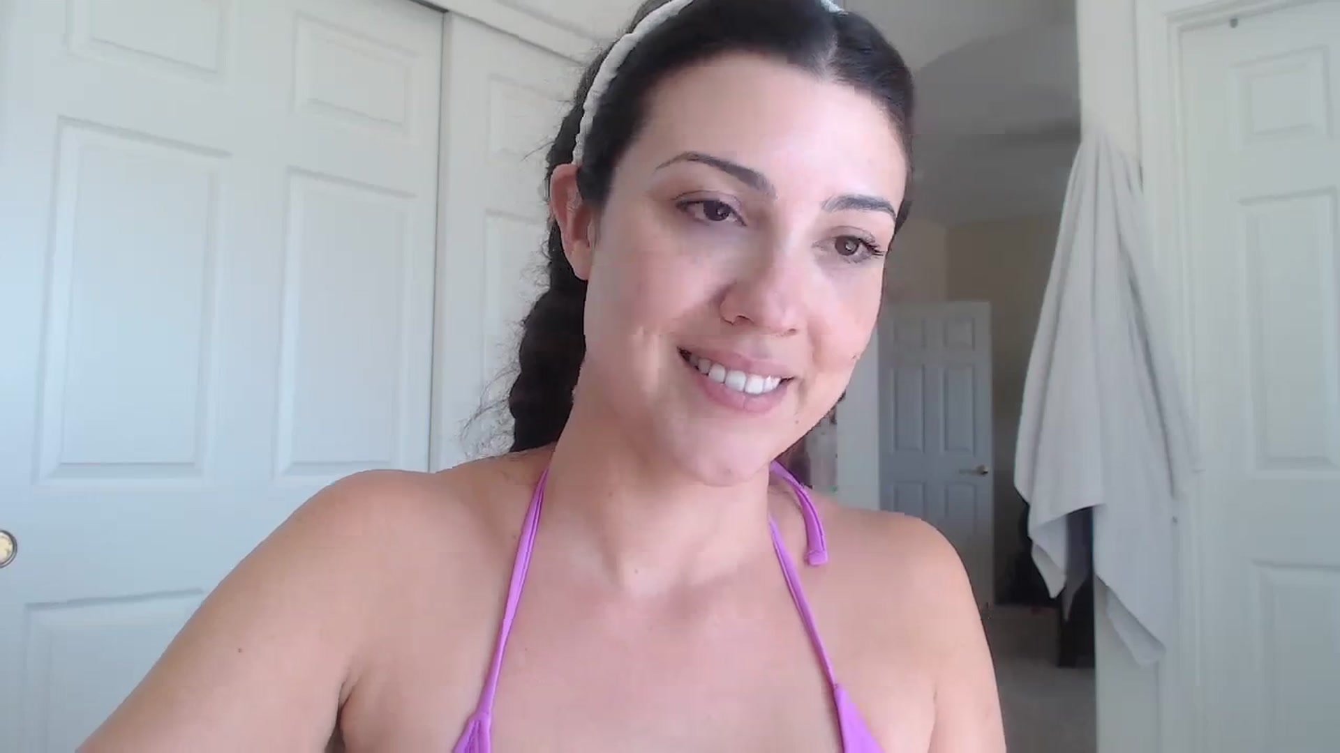 Gallery image thumbnail from TheDanikaMaia's myfreecams stream on, 10/09/2023, 18:52 image 17 of 20