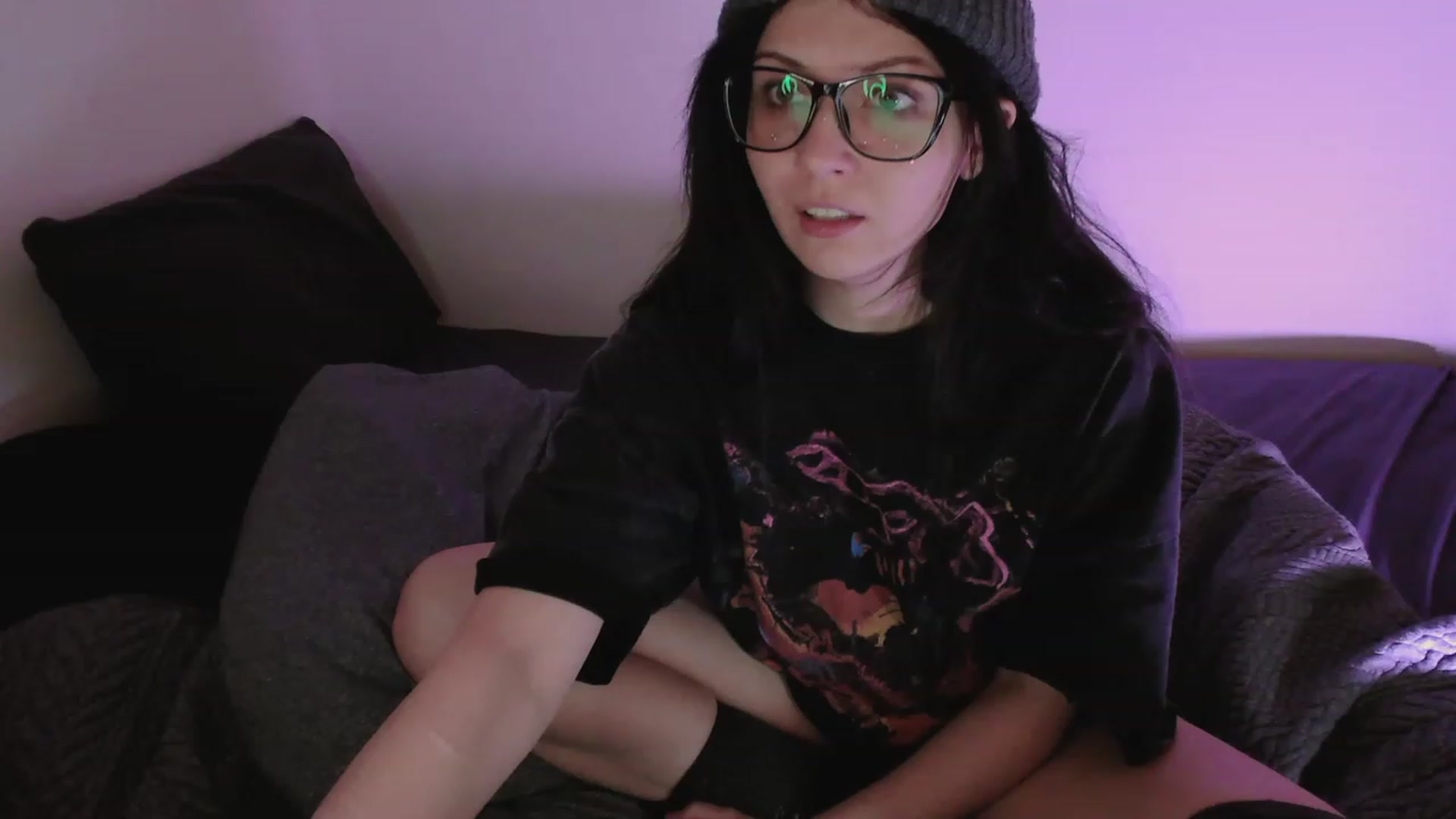 Gallery image thumbnail from TheDeepLore's myfreecams stream on, 04/30/2023, 05:53 image 11 of 20