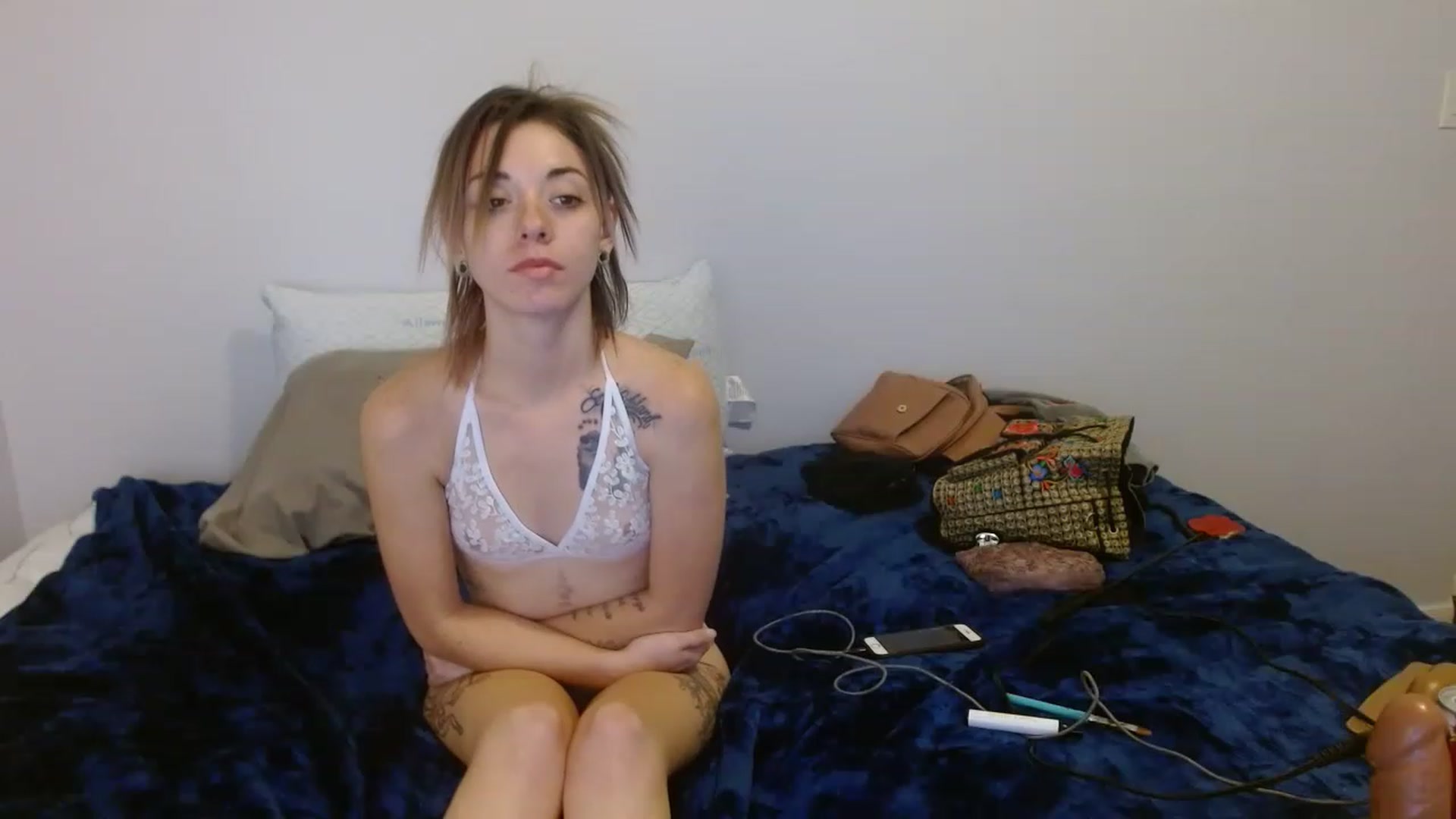 Gallery image thumbnail from TheEdgyBunny's myfreecams stream on, 11/18/2022, 18:45 image 13 of 20