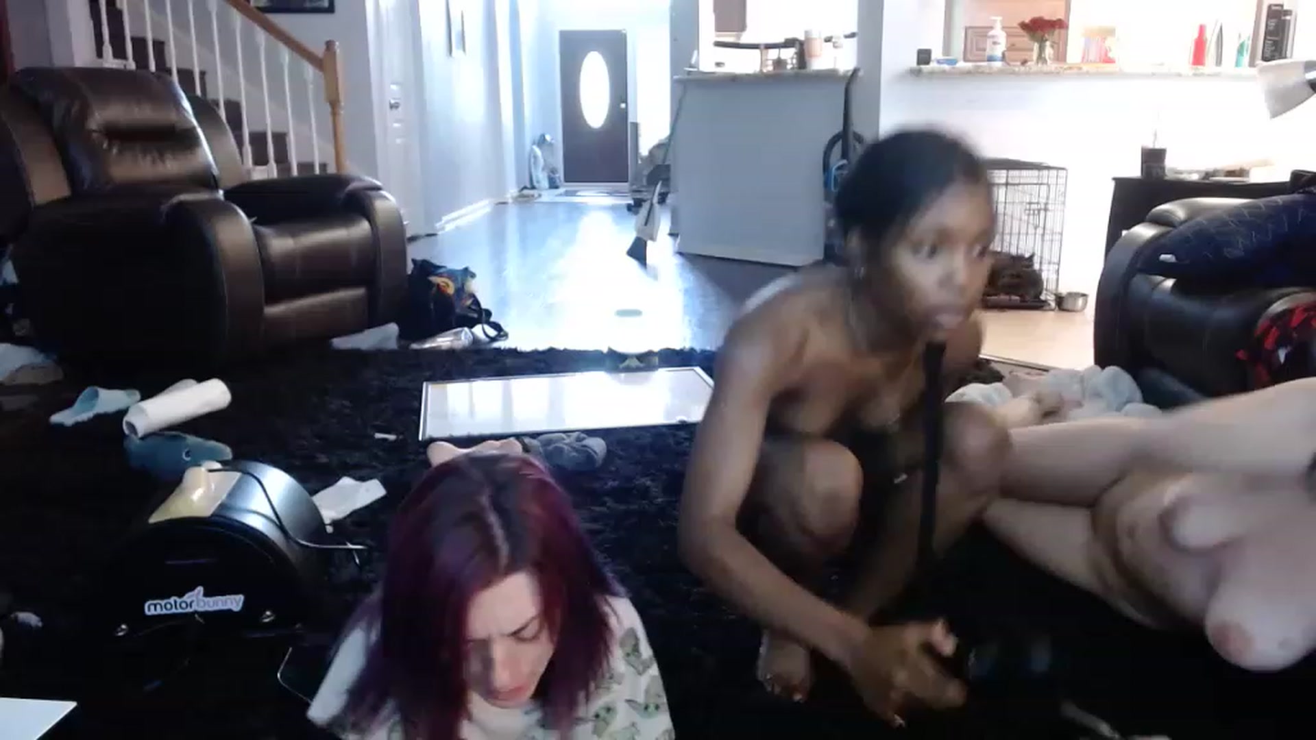 Gallery image thumbnail from TheEdgyBunny's myfreecams stream on, 06/19/2023, 18:57 image 18 of 20
