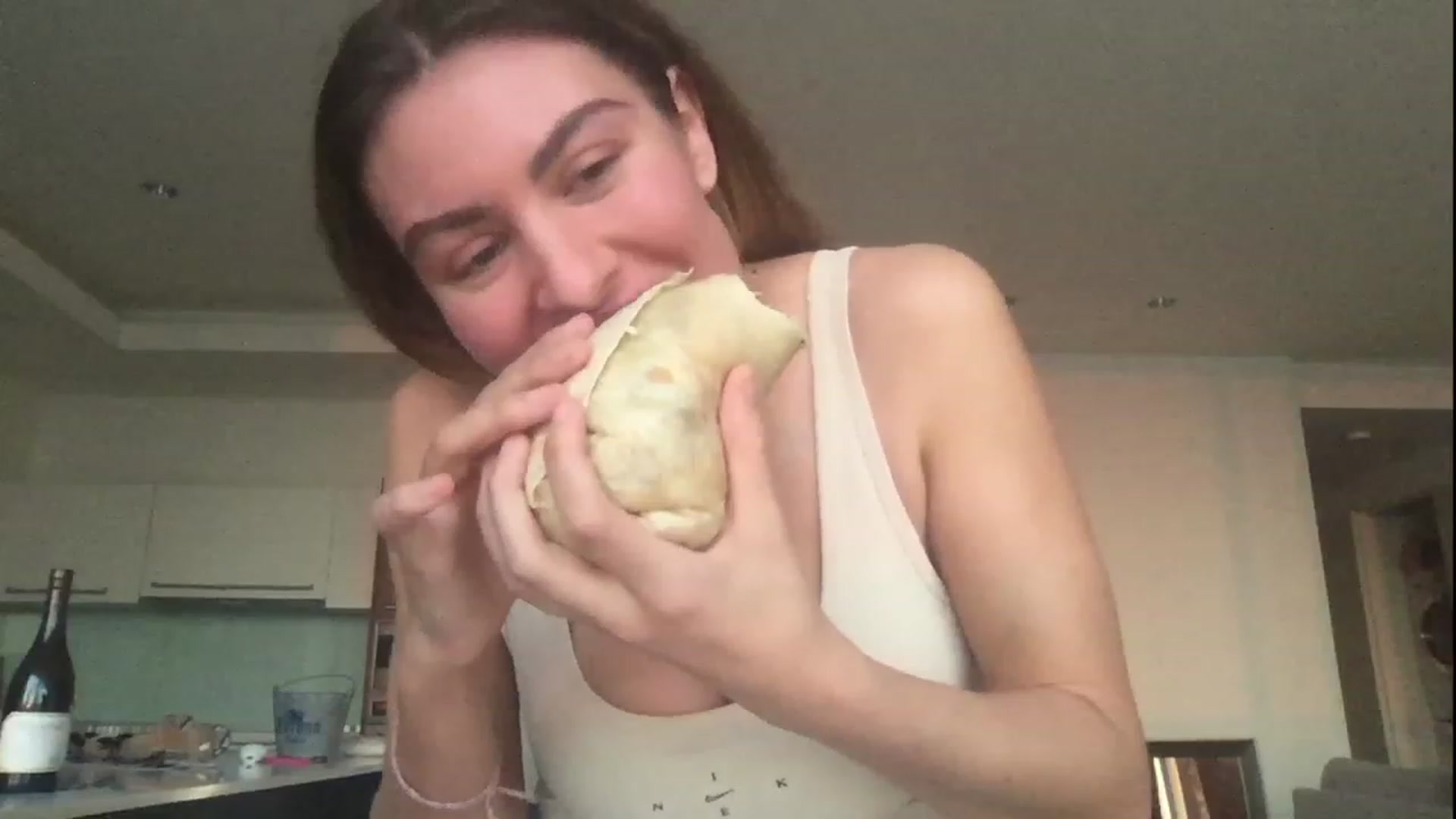 Gallery image thumbnail from TheFitFreak's myfreecams stream on, 02/10/2023, 24:00 image 19 of 20