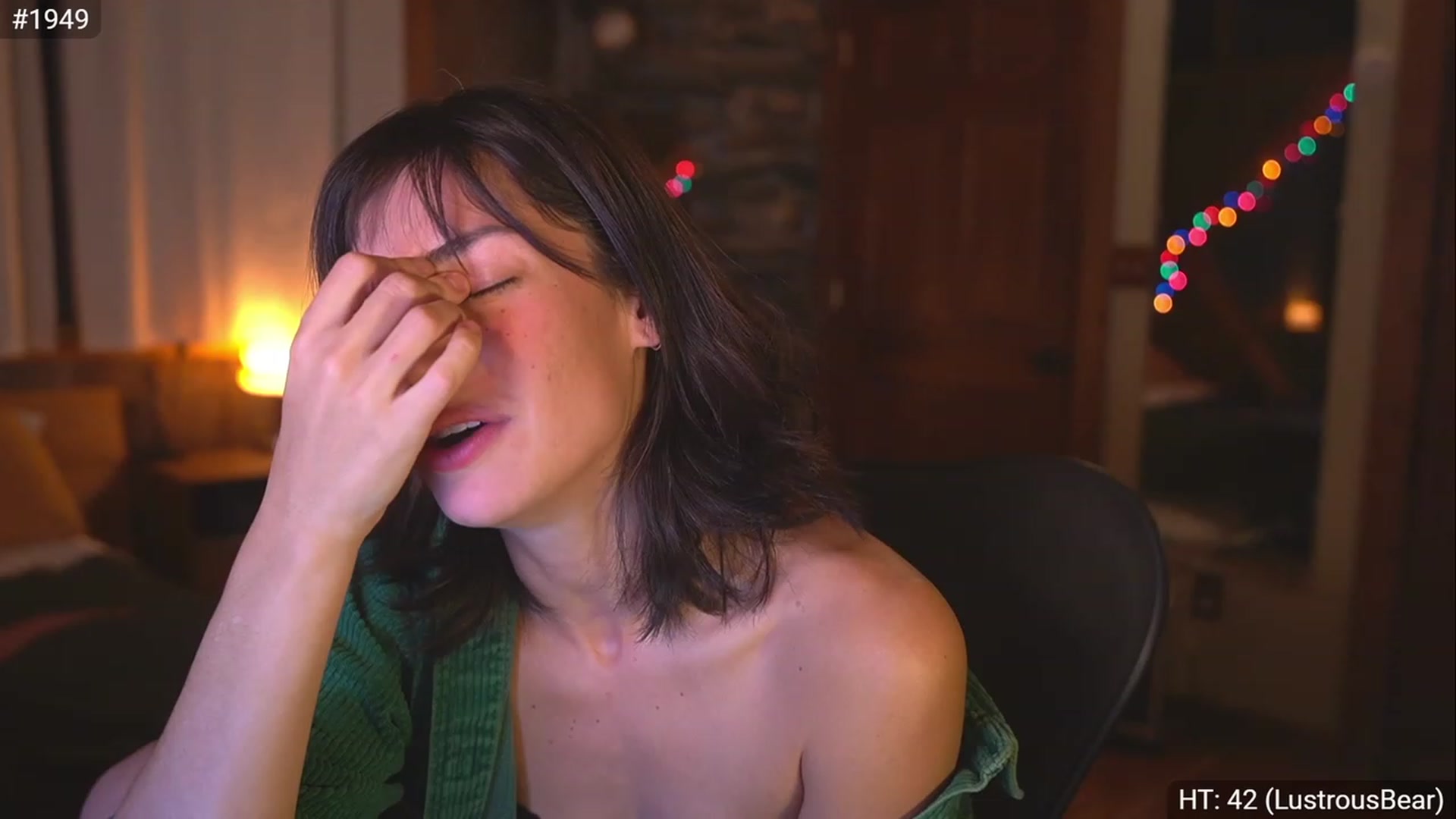 Gallery image thumbnail from TheFriendZone's myfreecams stream on, 12/22/2022, 04:01 image 1 of 20