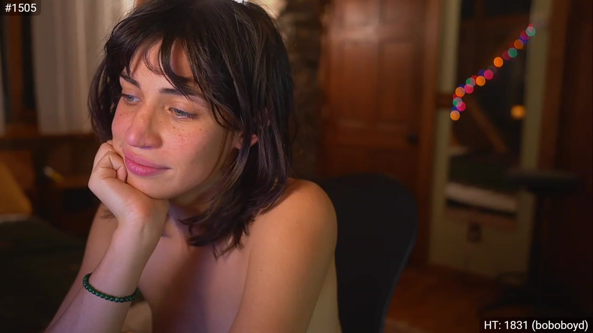 Gallery image thumbnail from TheFriendZone's myfreecams stream on, 12/30/2022, 02:57 image 14 of 20