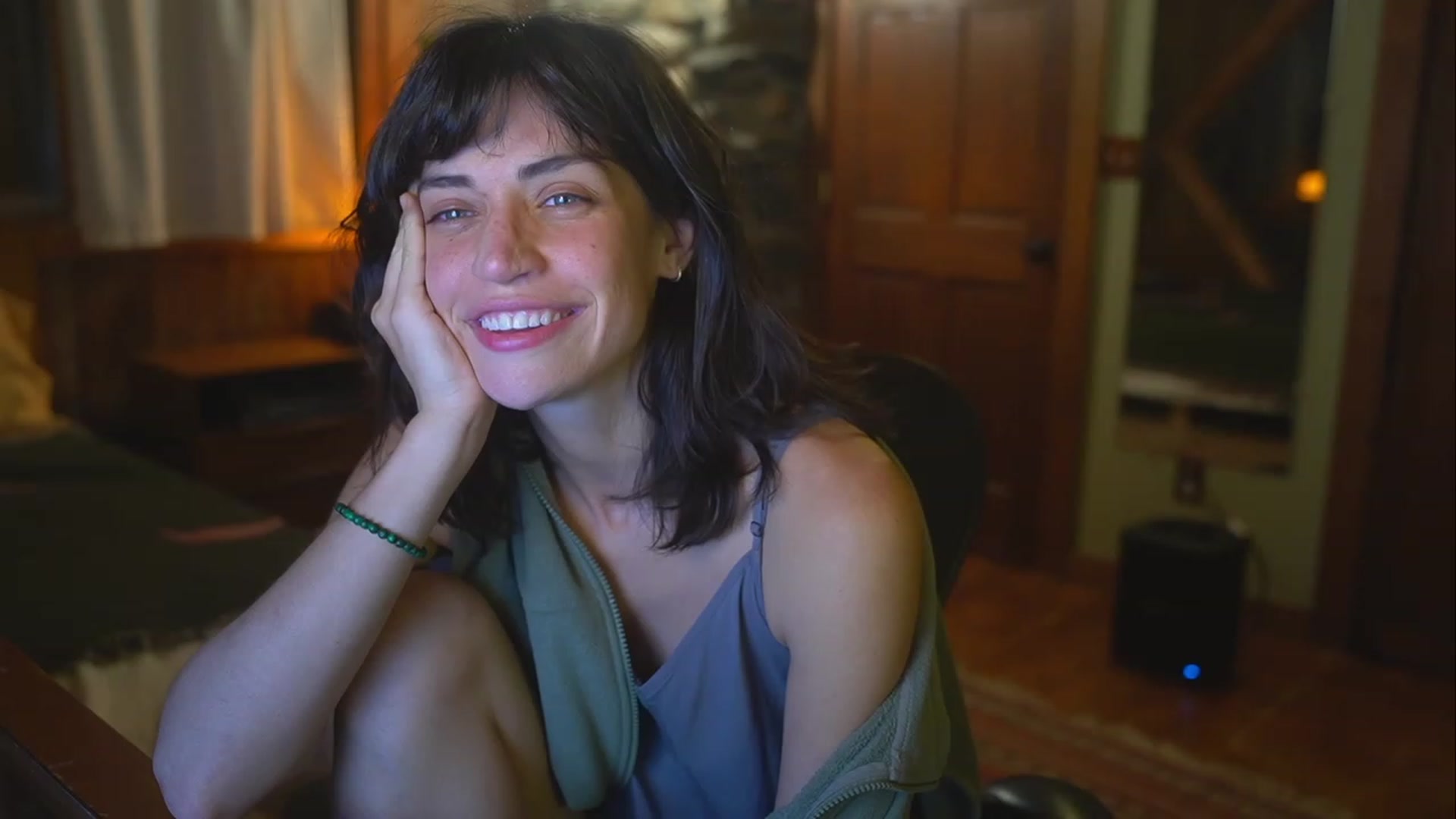 Gallery image thumbnail from TheFriendZone's myfreecams stream on, 02/23/2023, 03:40 image 5 of 20